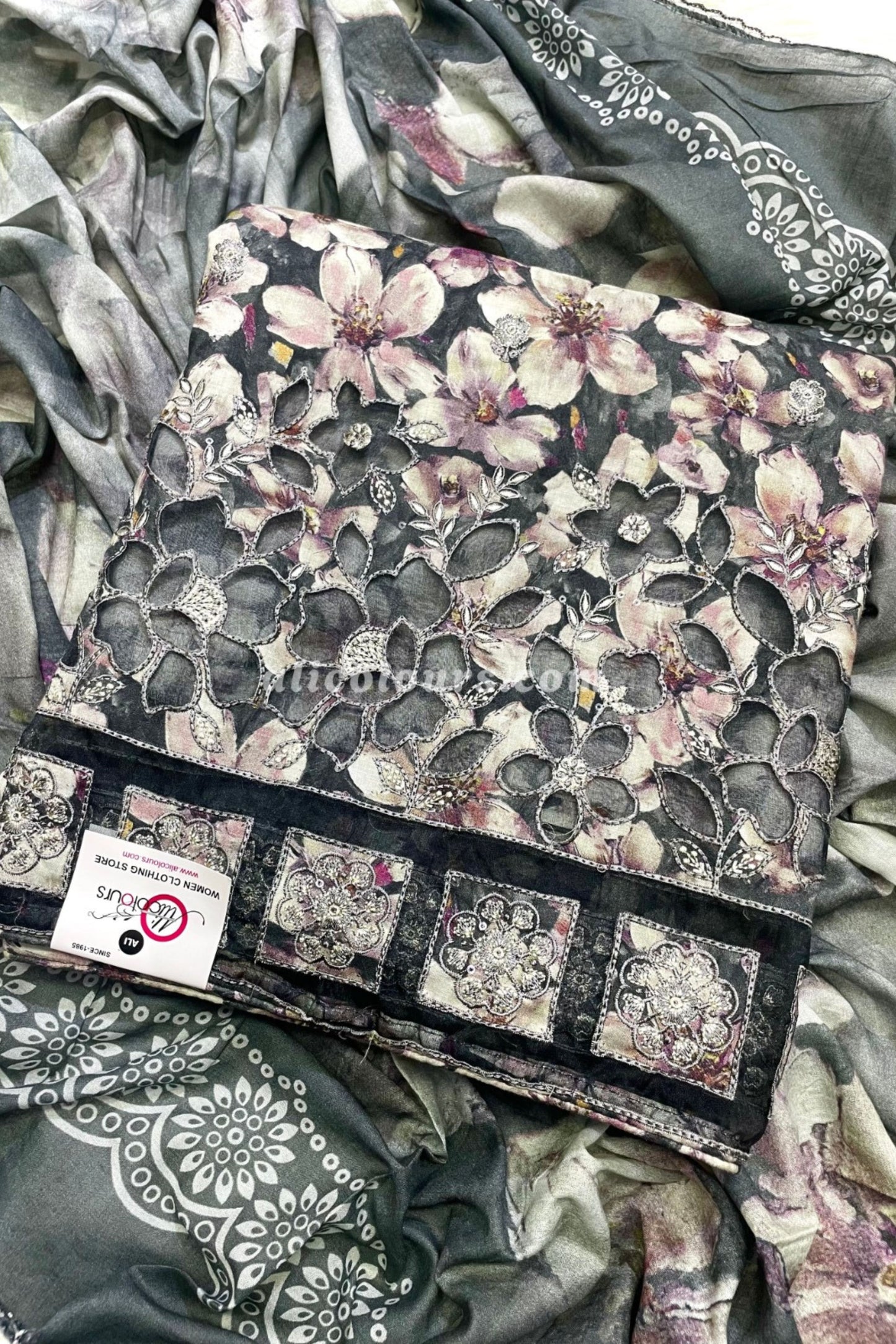 COTTON LAWN EMBROIDERED PERFECTION | 134-A