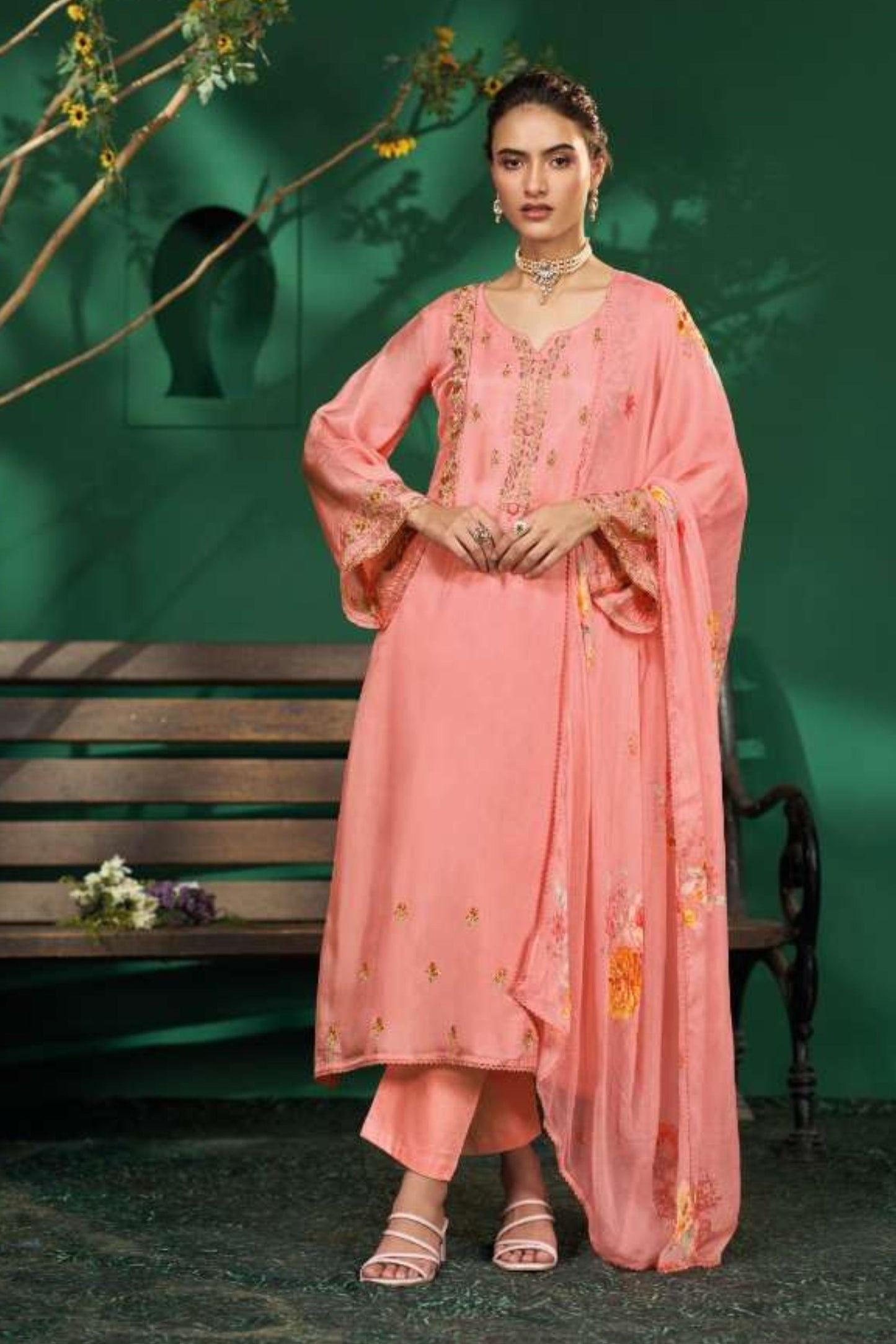 EXCLUSIVE DESIGNER SILK EMBROIDERED PERFECTION | 11005