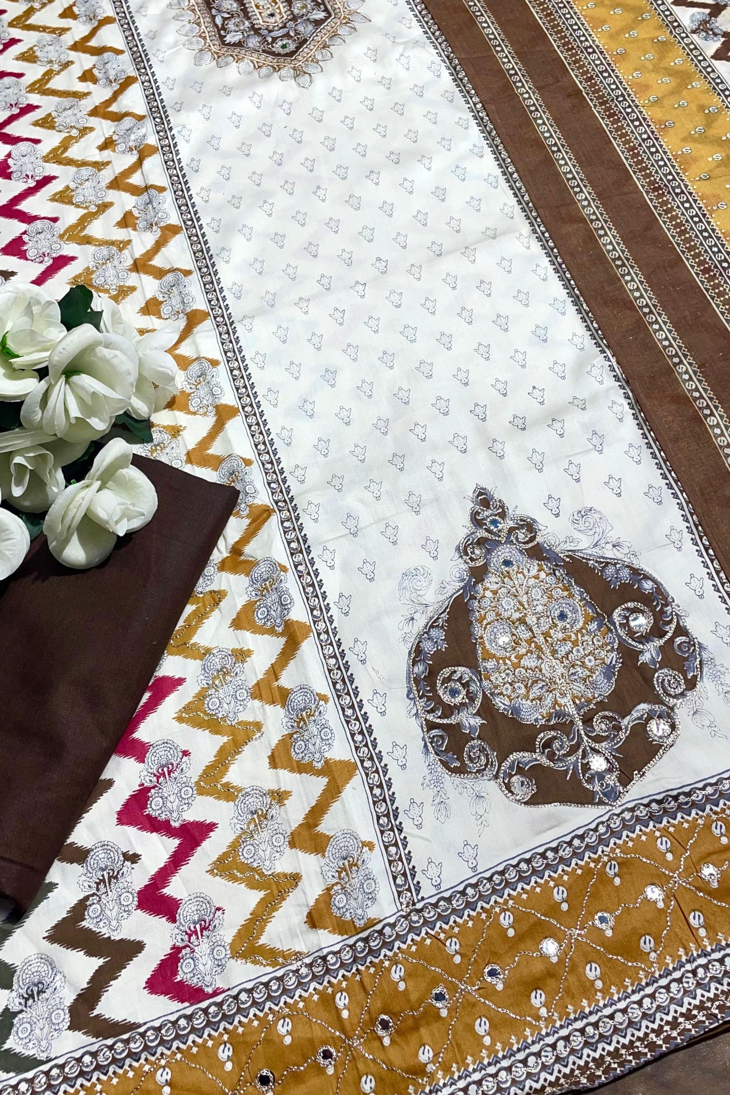 COTTON AARI EMBROIDERED COLLECTION | 5456