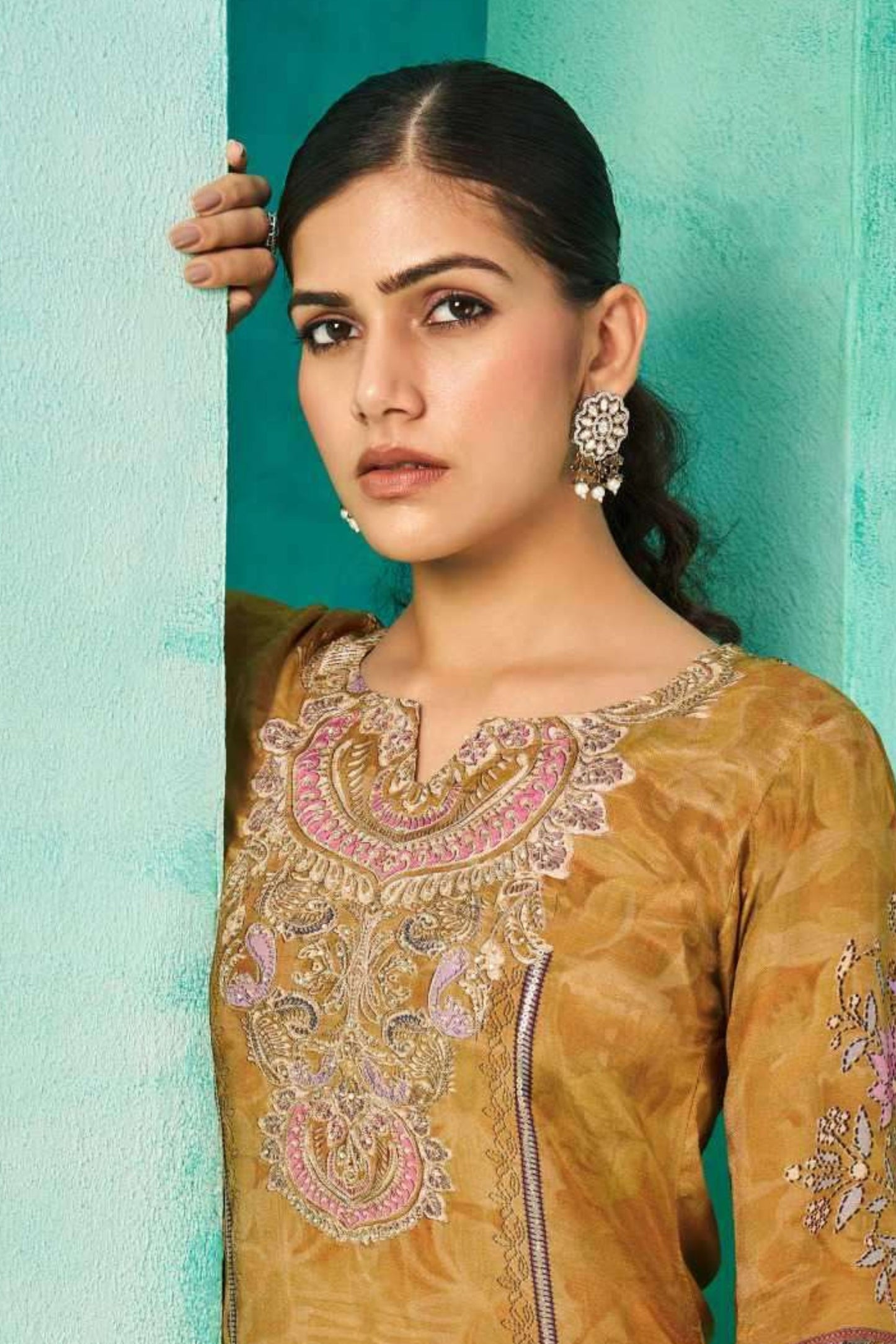 SAACHI | 04 |401