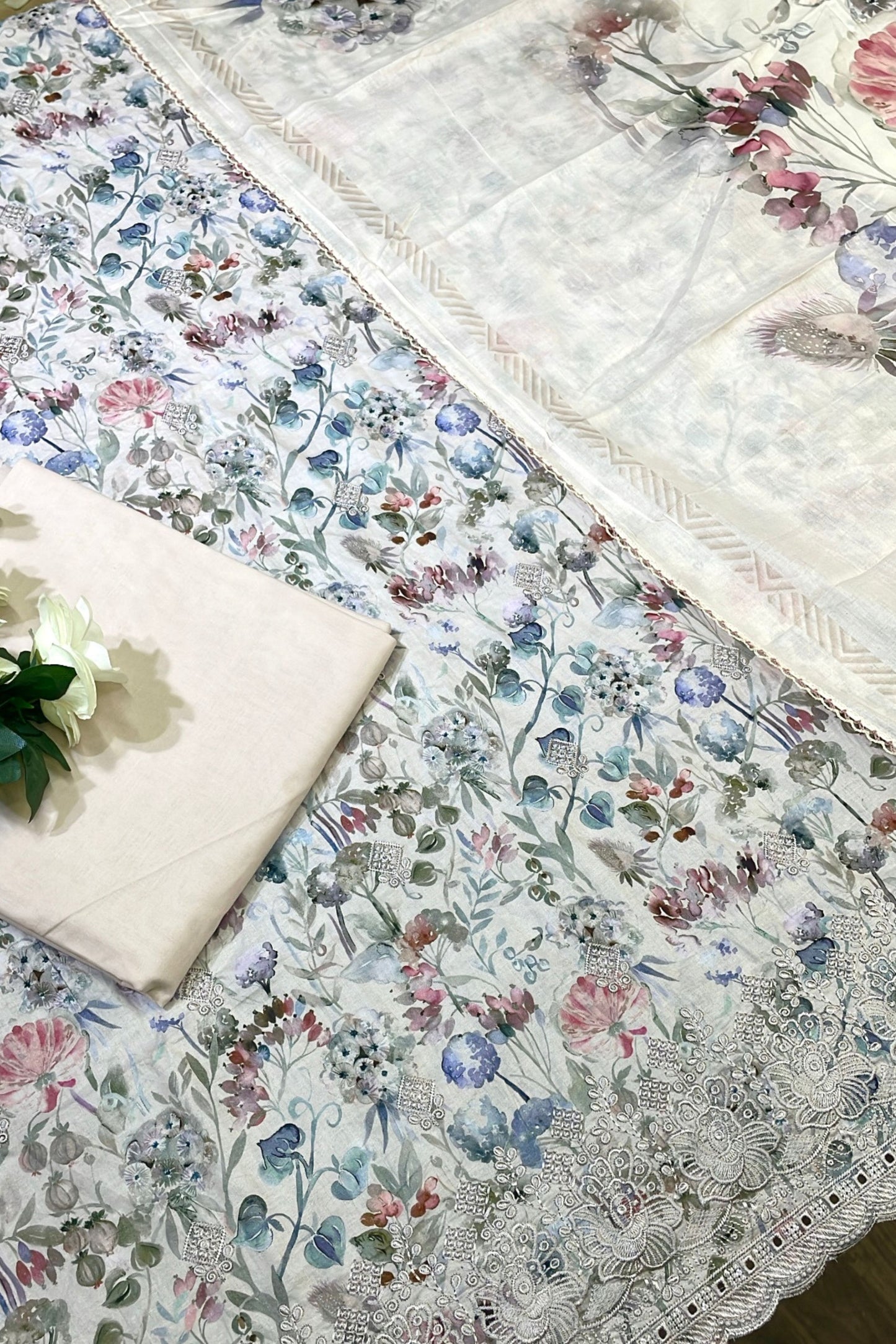 FLORAL LAWN CAMBRIC COTTON
