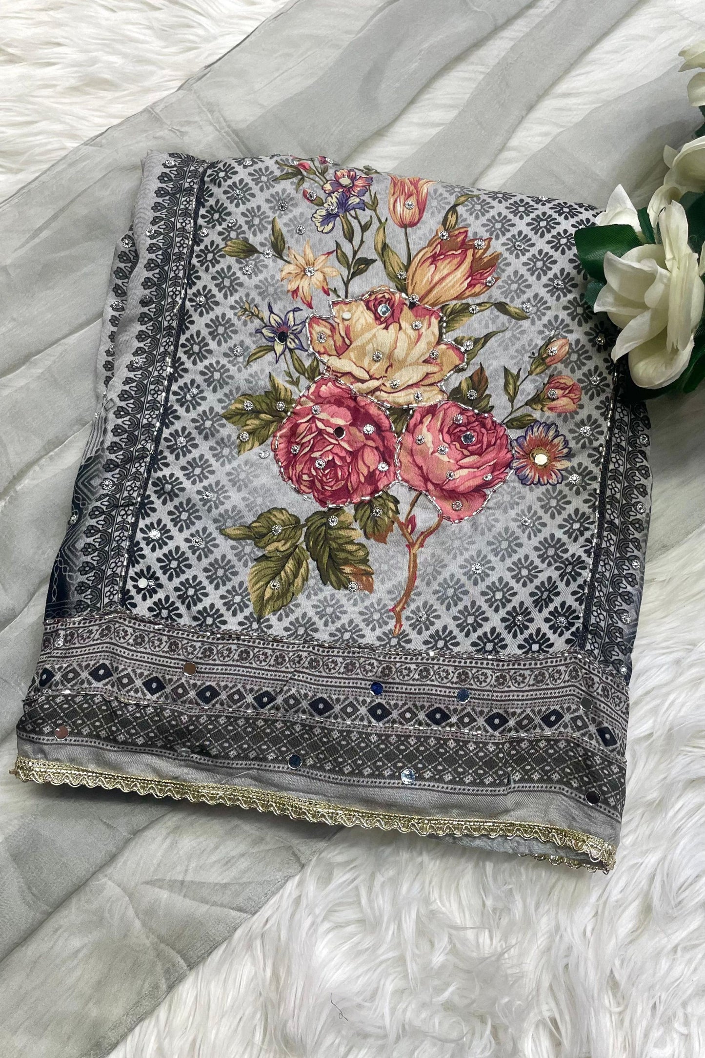 PREMIUM MUSLIN HANDWORK COLLECTION | P-001