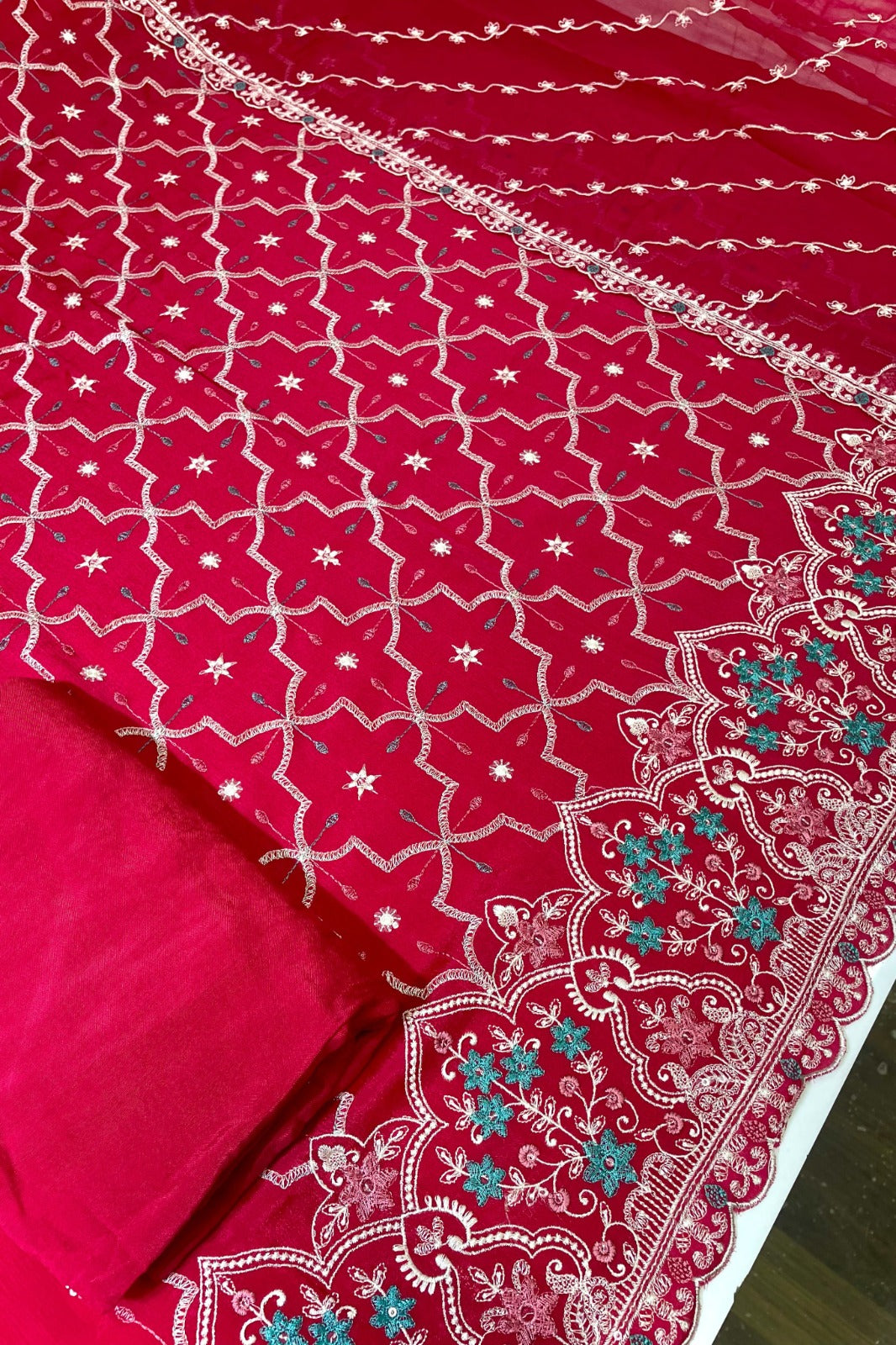 Royal Embroidered Elegance Set