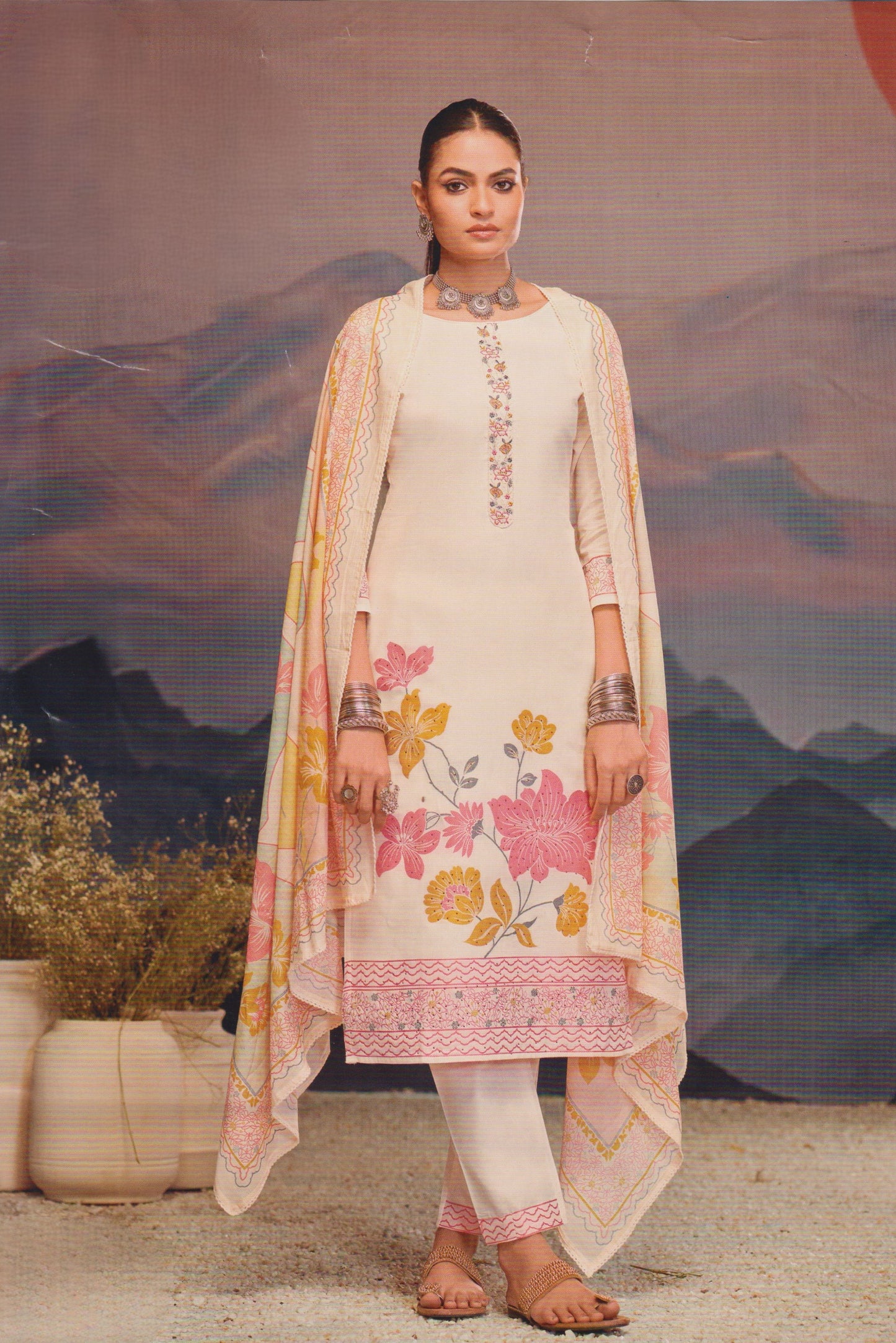 ANOKHI | 1047