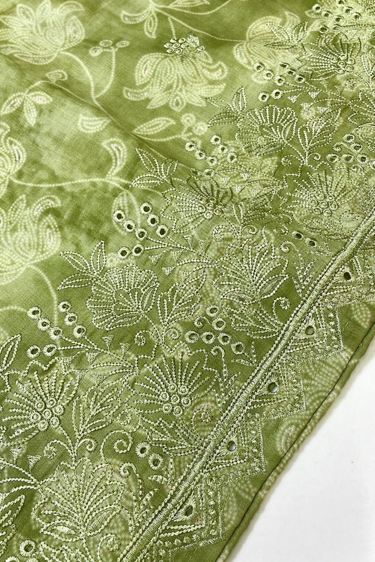 FLORAL LAWN CAMBRIC COTTON