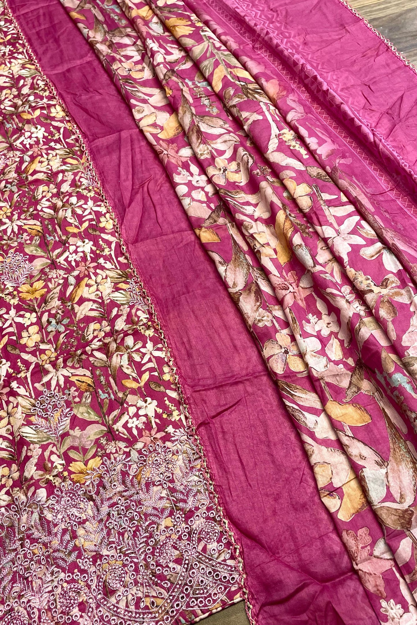 PURE COTTON EMBROIDERED PERFECTION | 1014