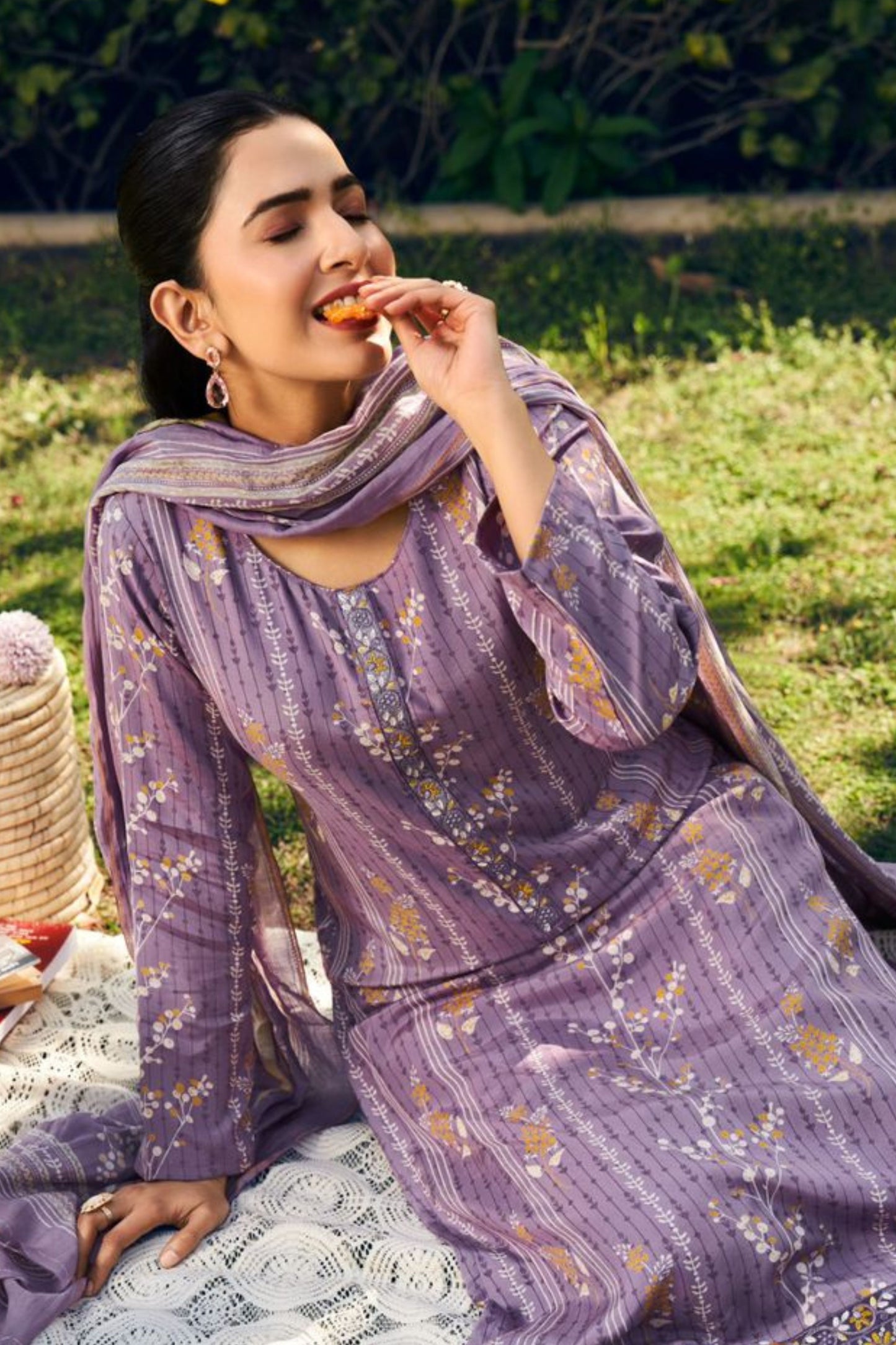 AMAYA | 2506