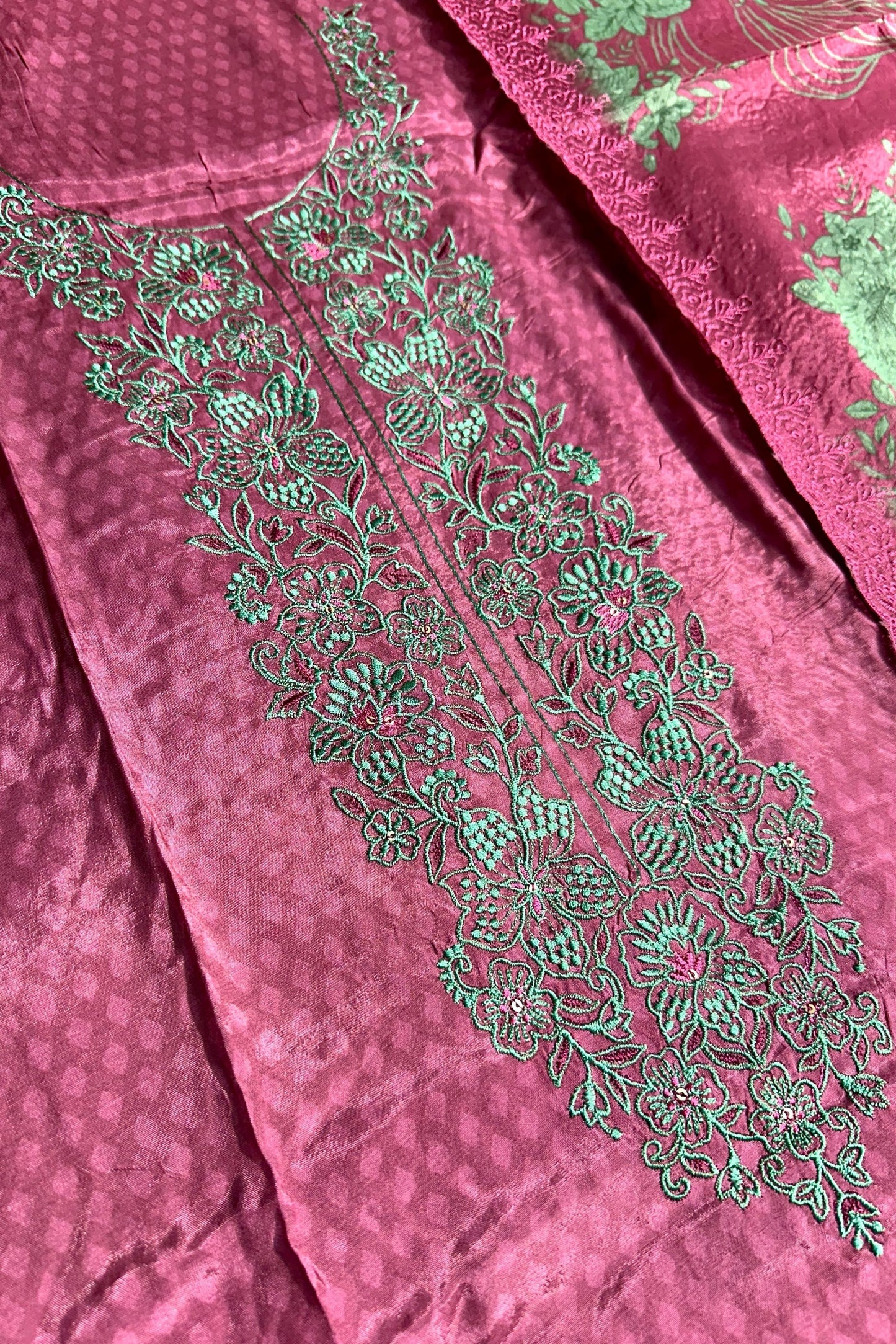 RELSSA EMBROIDERED COLLECTION | 554