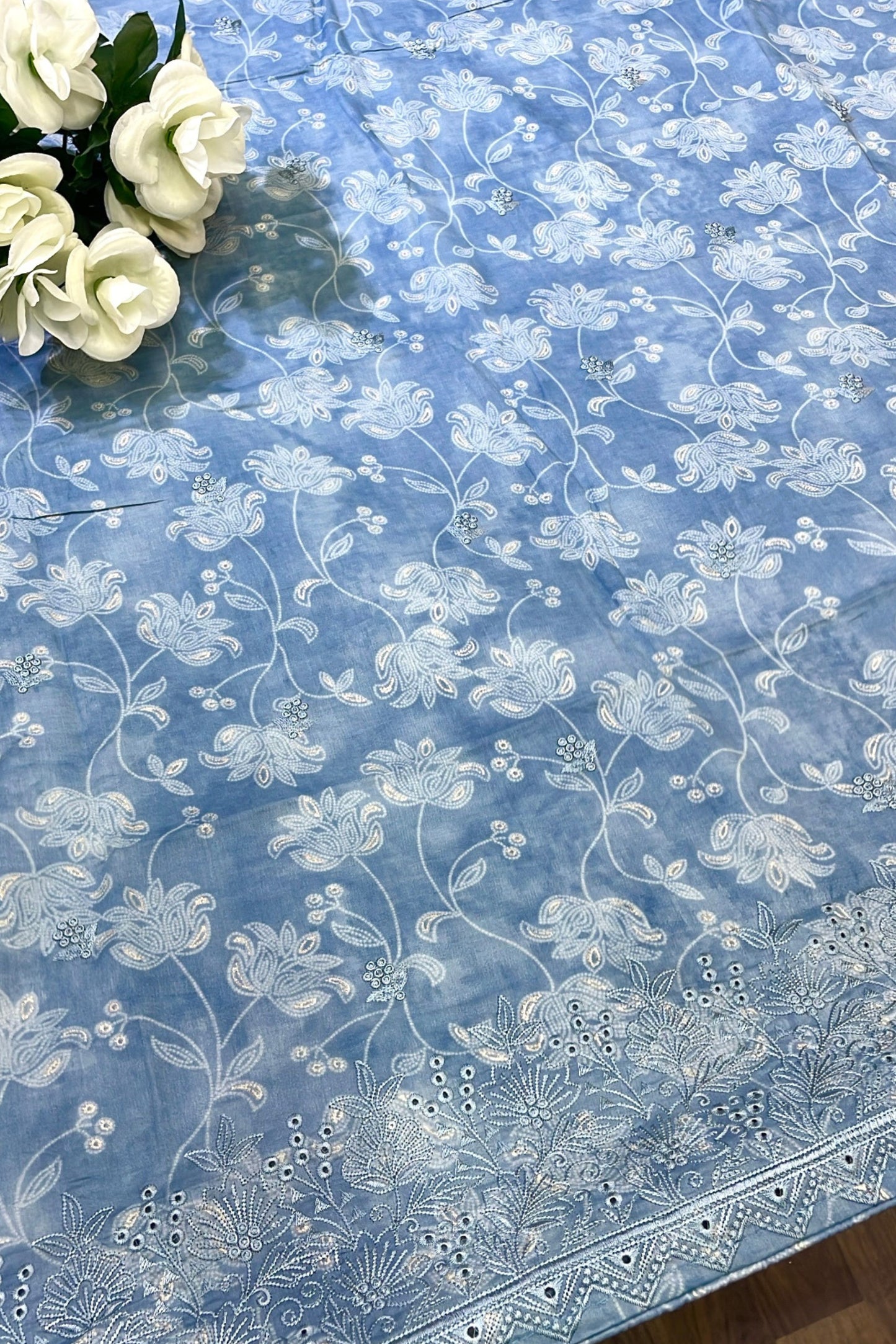 FLORAL LAWN CAMBRIC COTTON