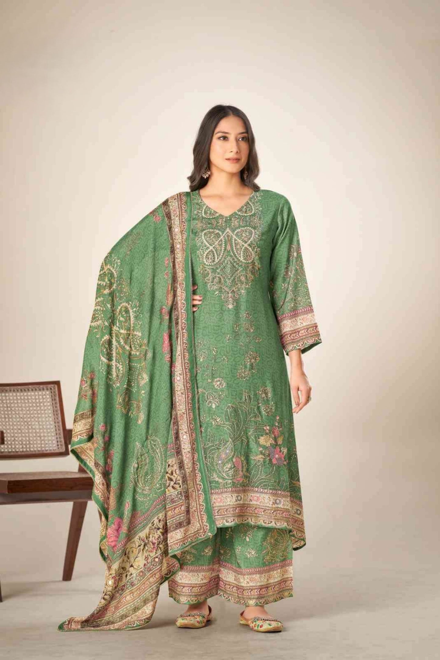 SAACHI | 10 | 1002