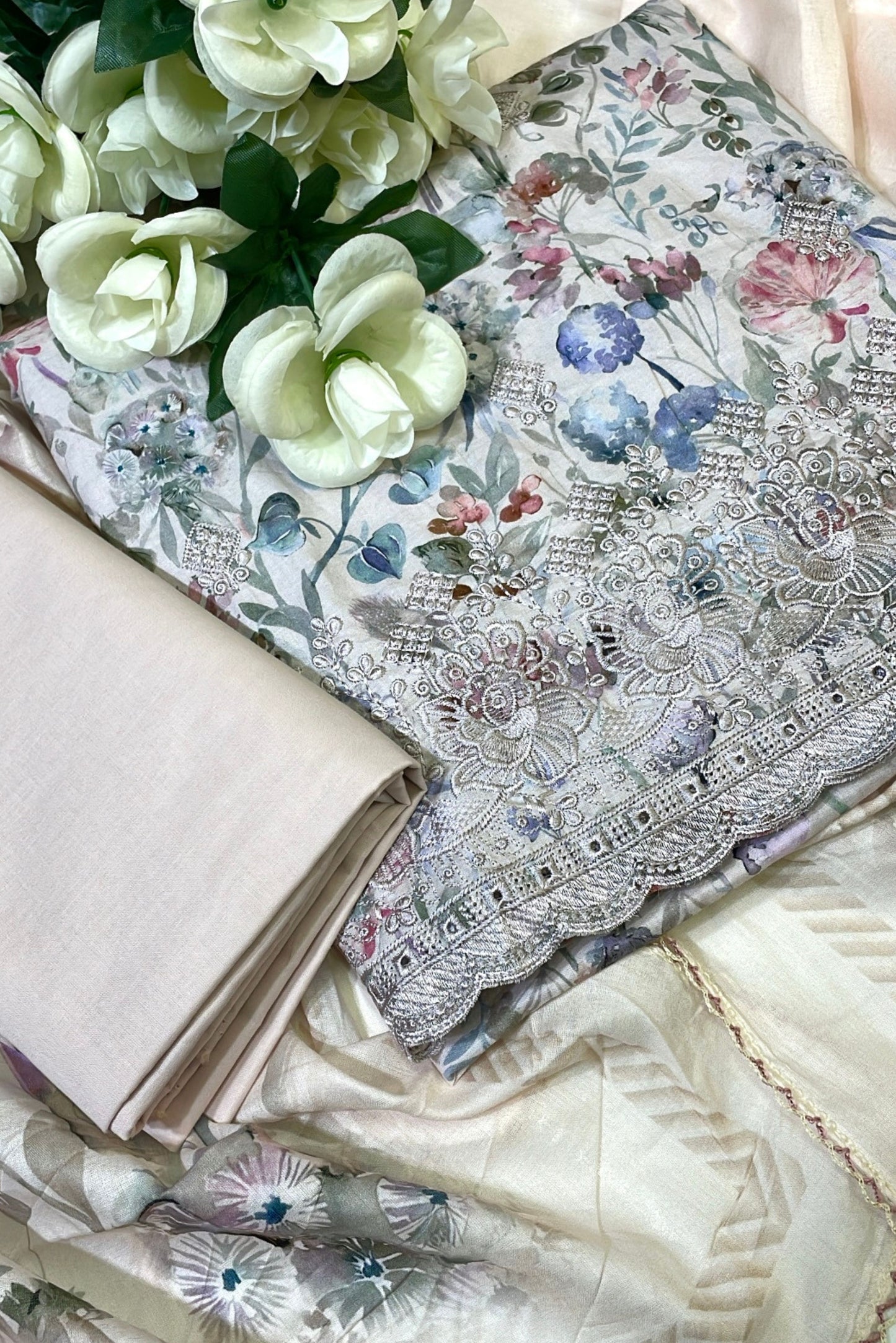 FLORAL LAWN CAMBRIC COTTON