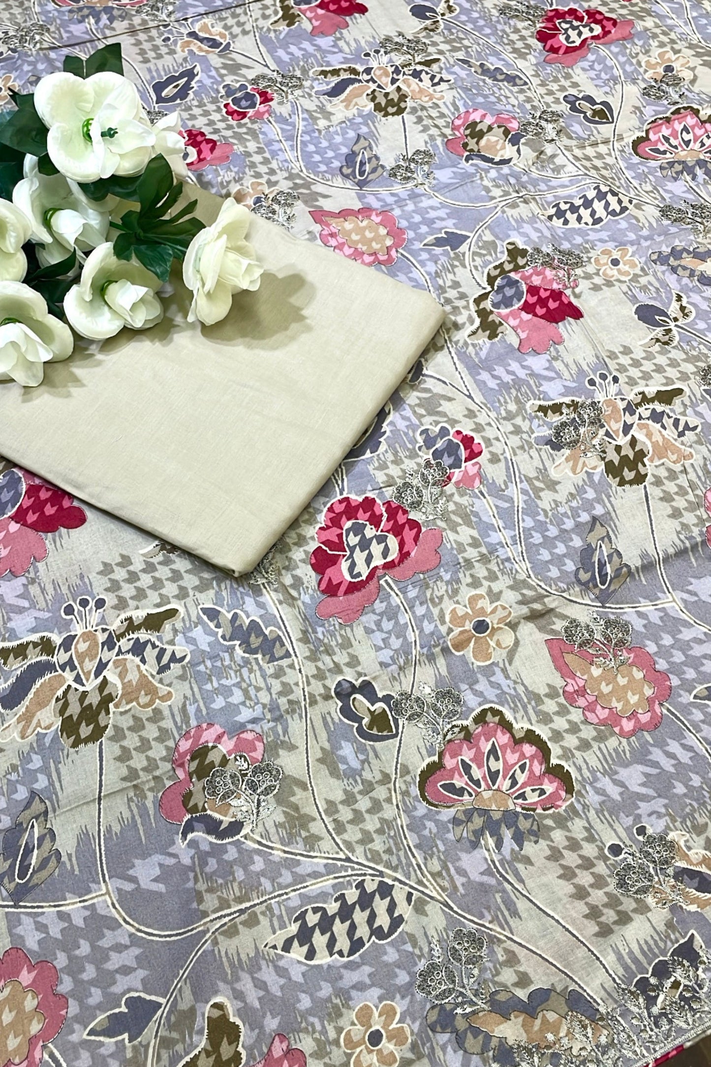 FLORAL LAWN CAMBRIC COTTON