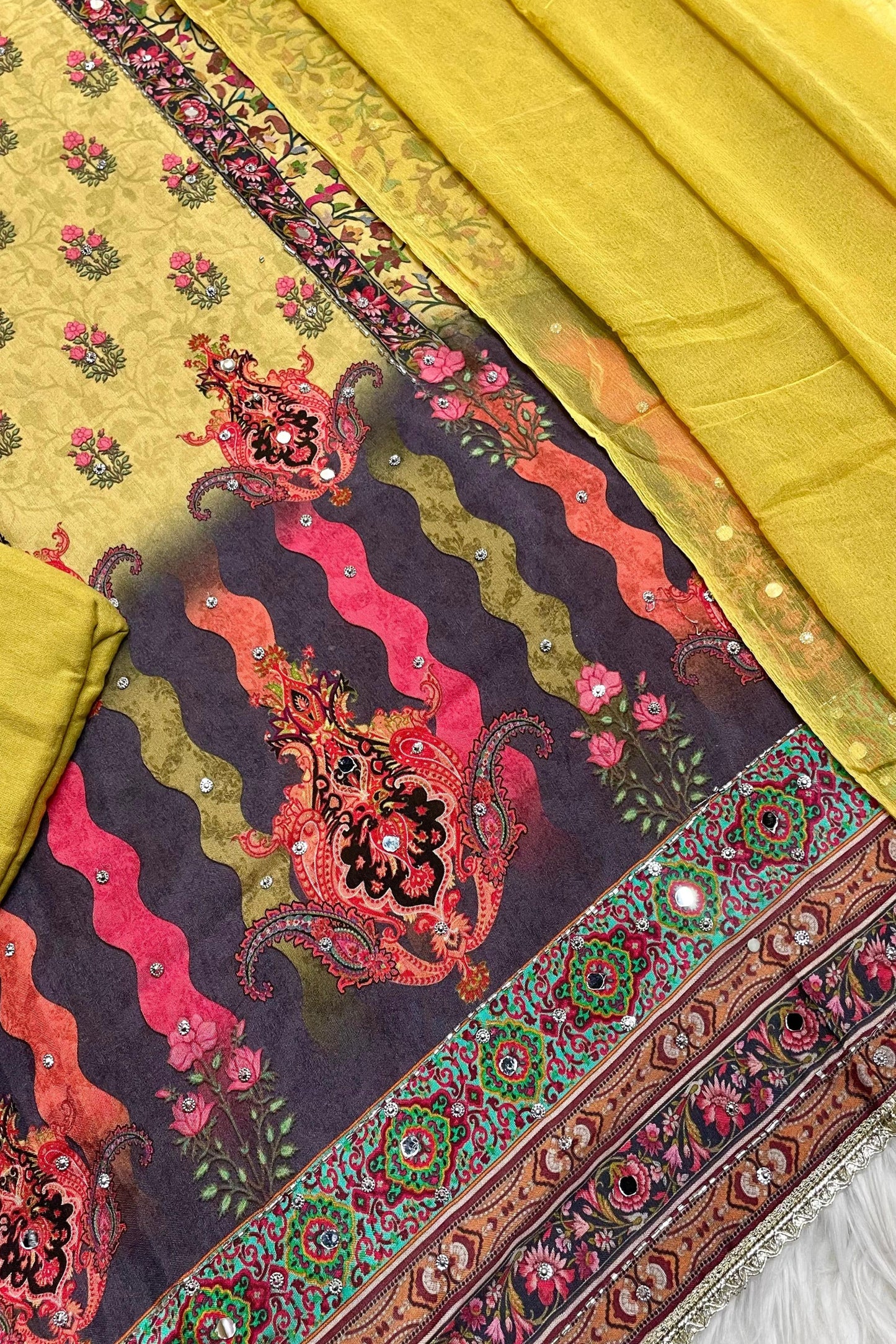 EXCLUSIVE MUSLIN HANDWORK COLLECTION | A-103