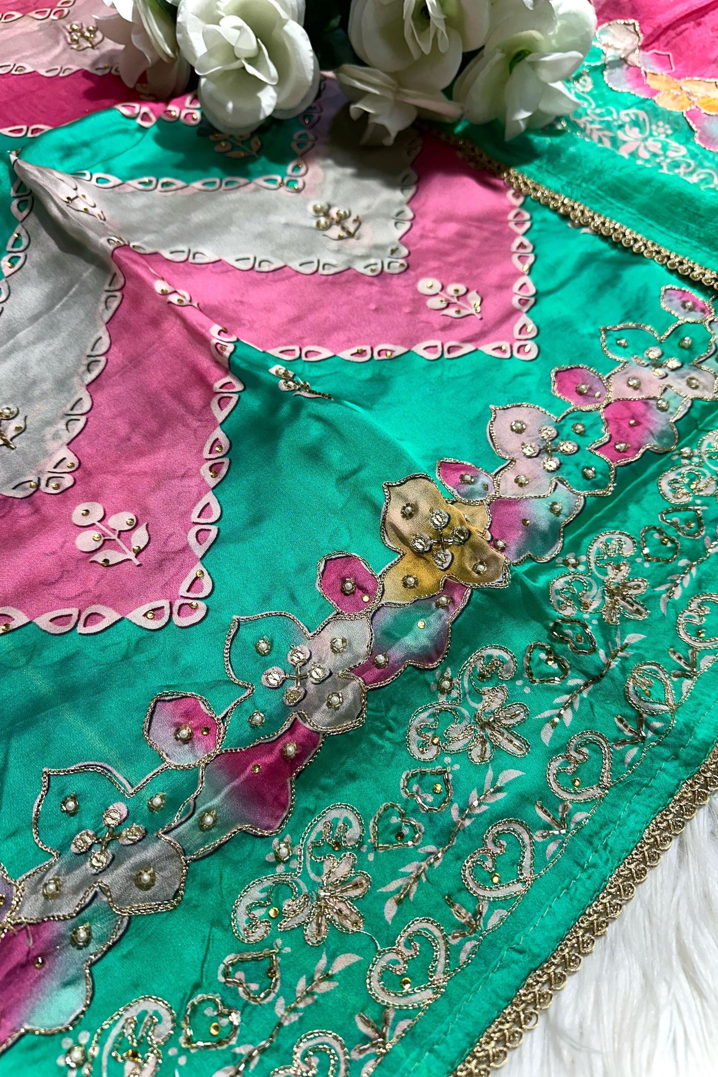 ZIK ZAK EMBROIDERY SILK COLLECTION | 696