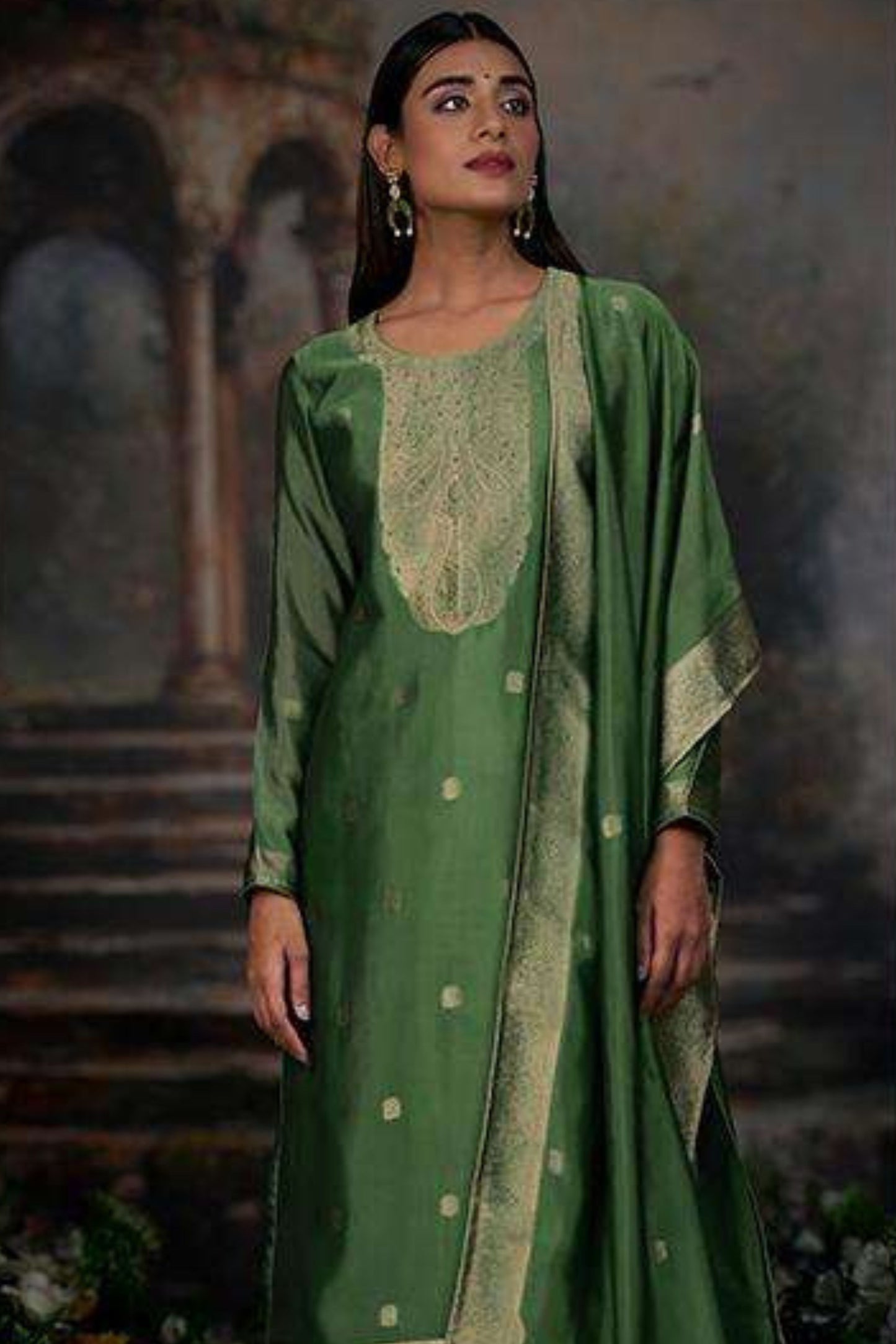 VRISA DESIGNER JACQUARD SILK PERFECTION | NE-1002