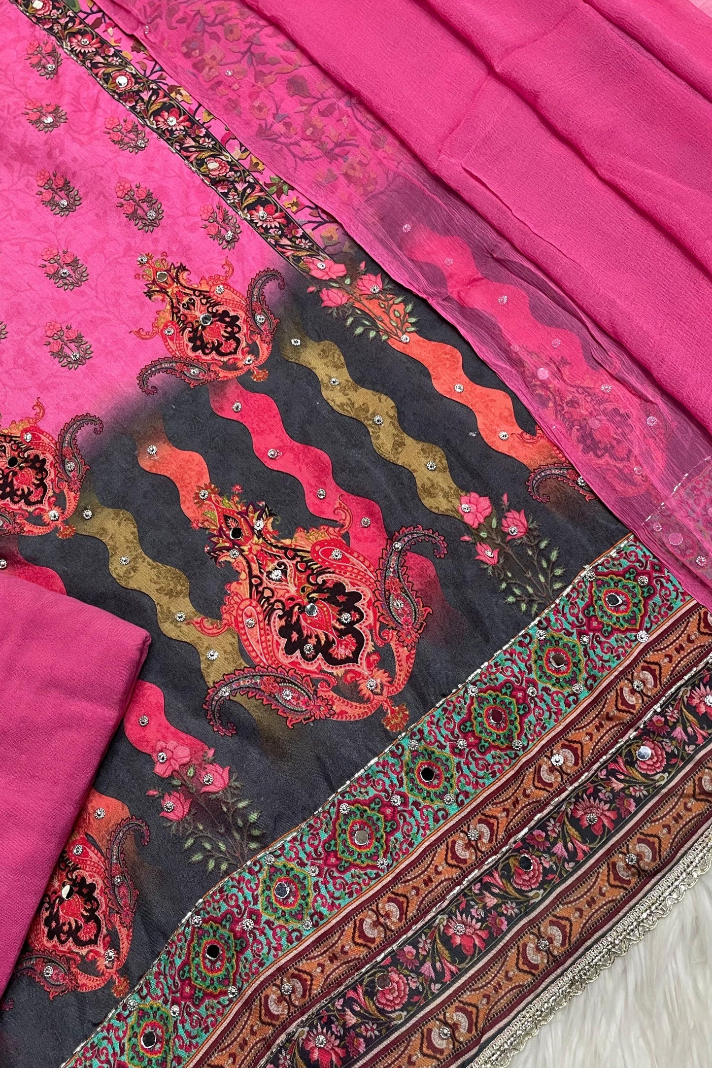 EXCLUSIVE MUSLIN HANDWORK COLLECTION | A-102