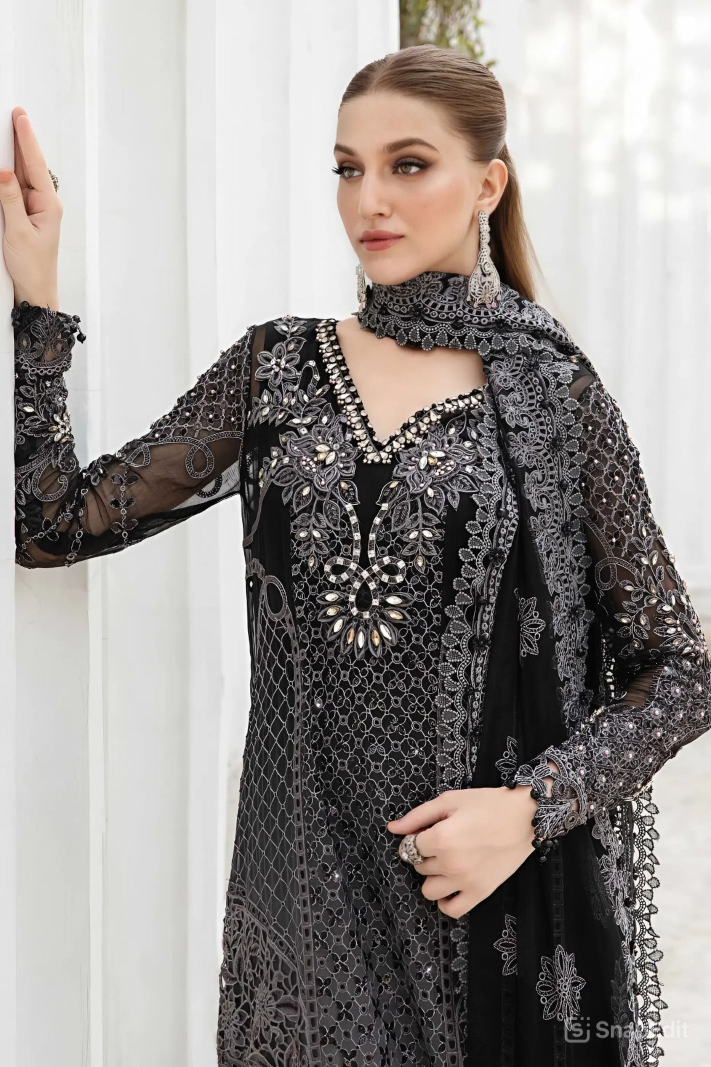LUXURY CHIFFON ETHNIC PARTY WEAR COLLECTION | B-00989