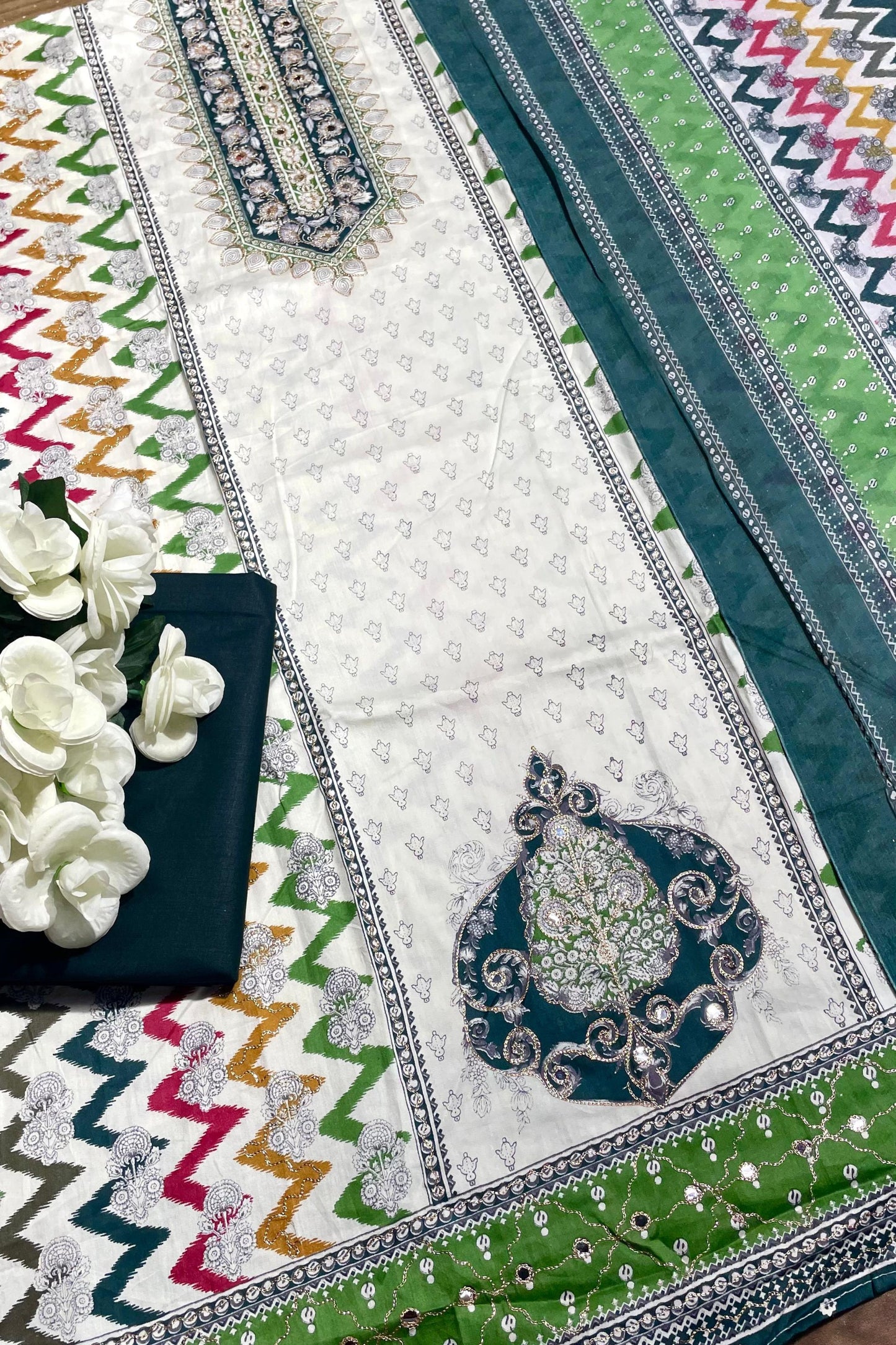 COTTON AARI EMBROIDERED COLLECTION | 5455