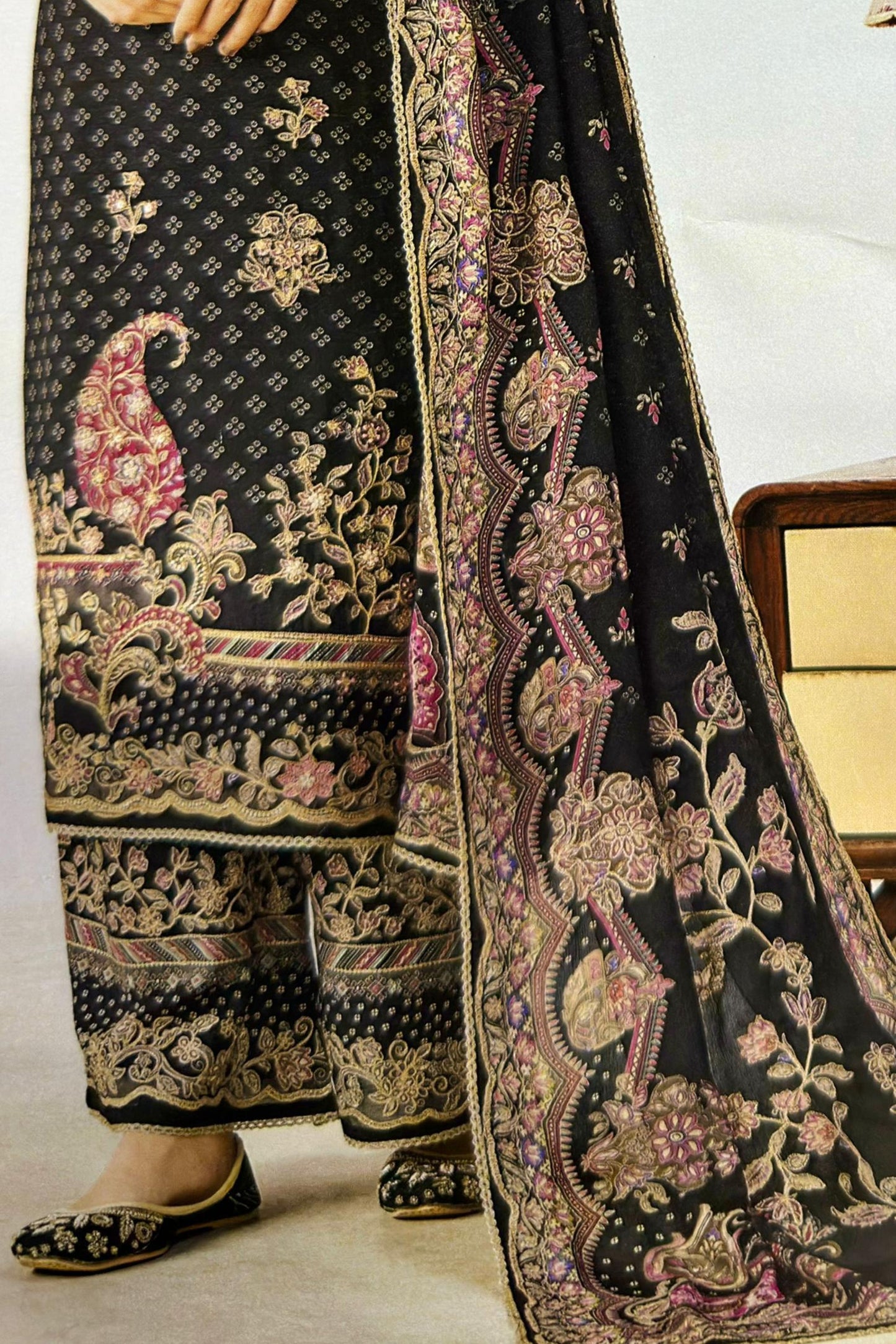 SAACHI | 12 | 1203