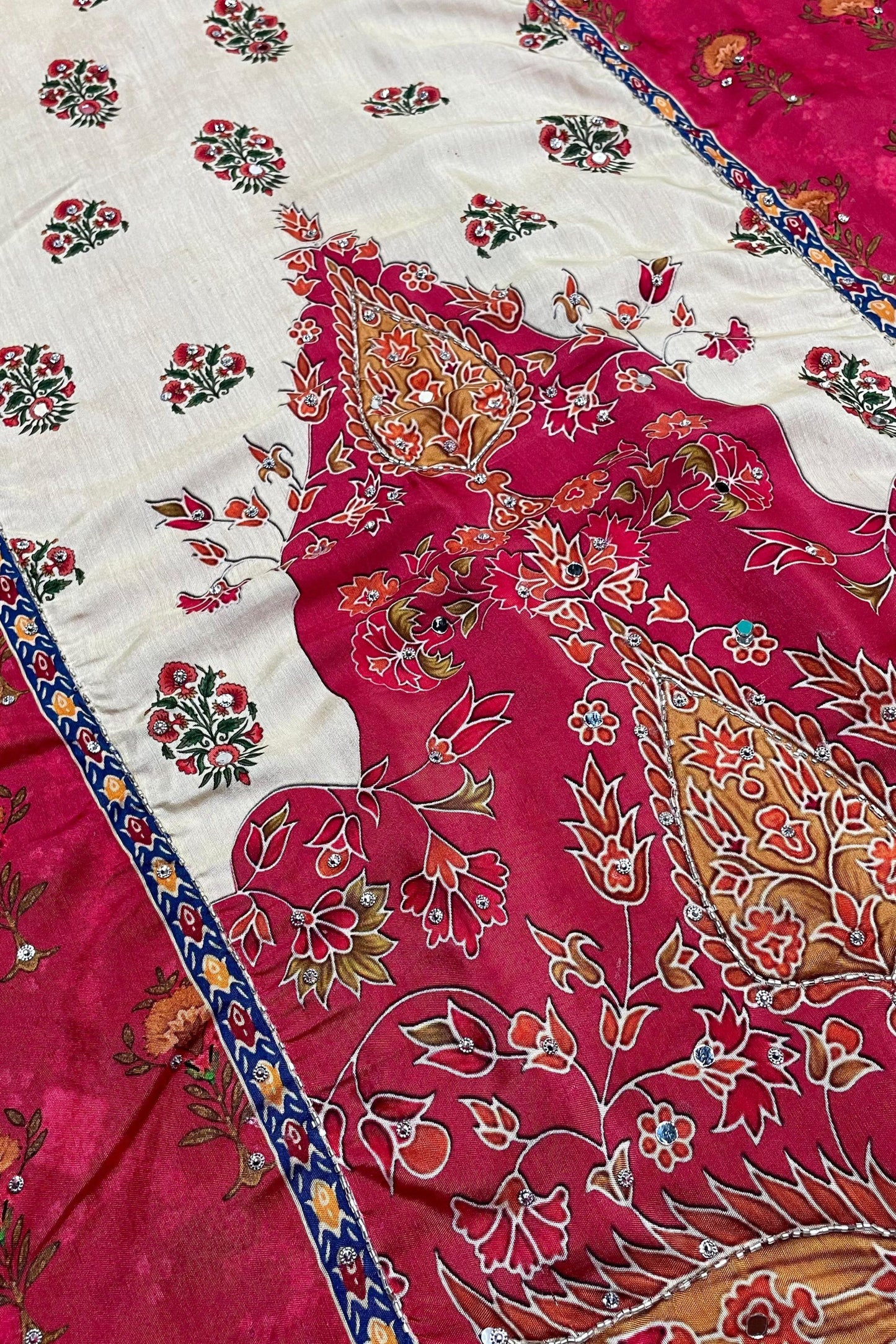 ELEGANCE MUSLIN HANDWORK COLLECTION | B-204