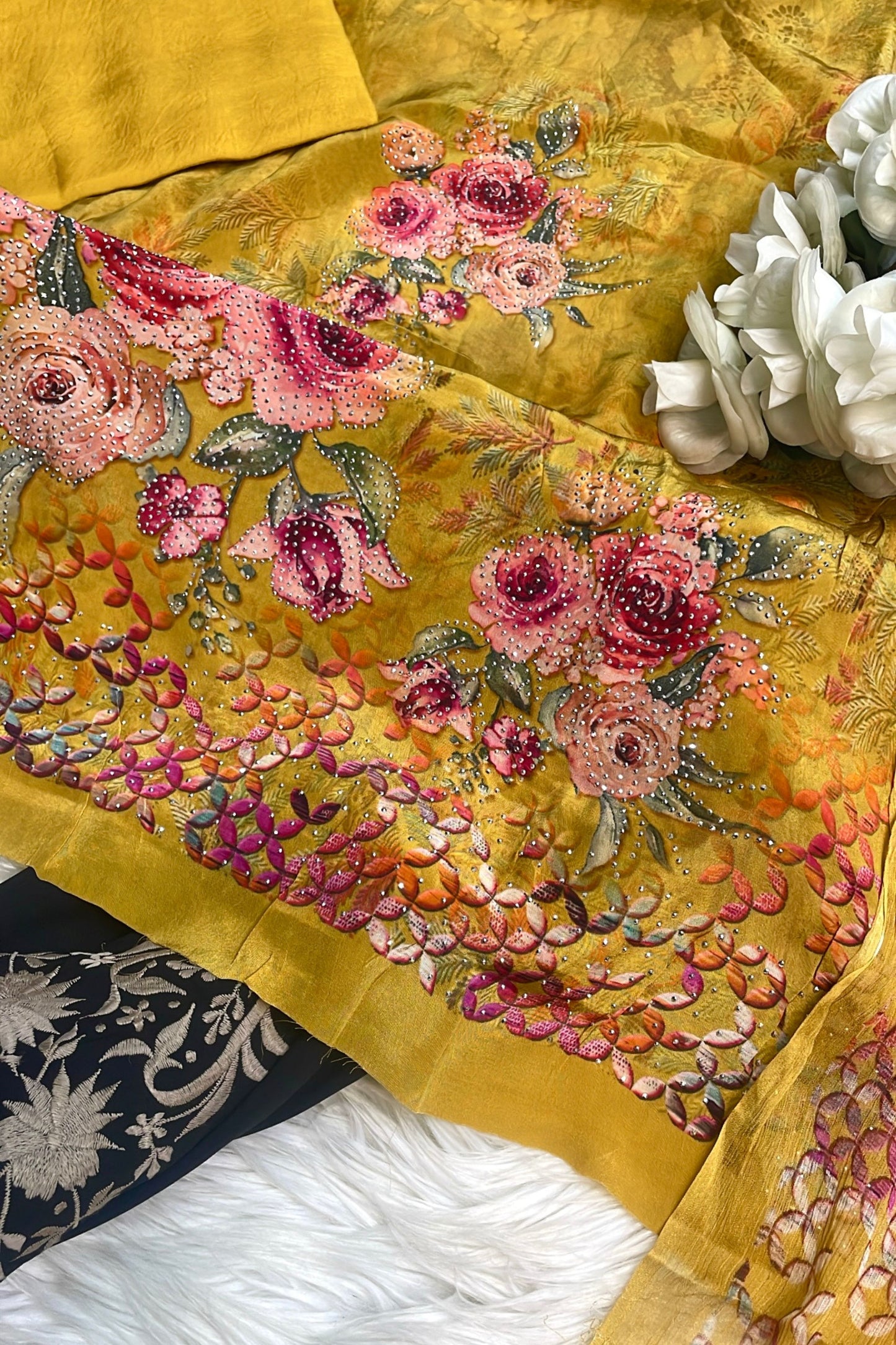 ROSE BLOSSOM ELEGANCE SUIT