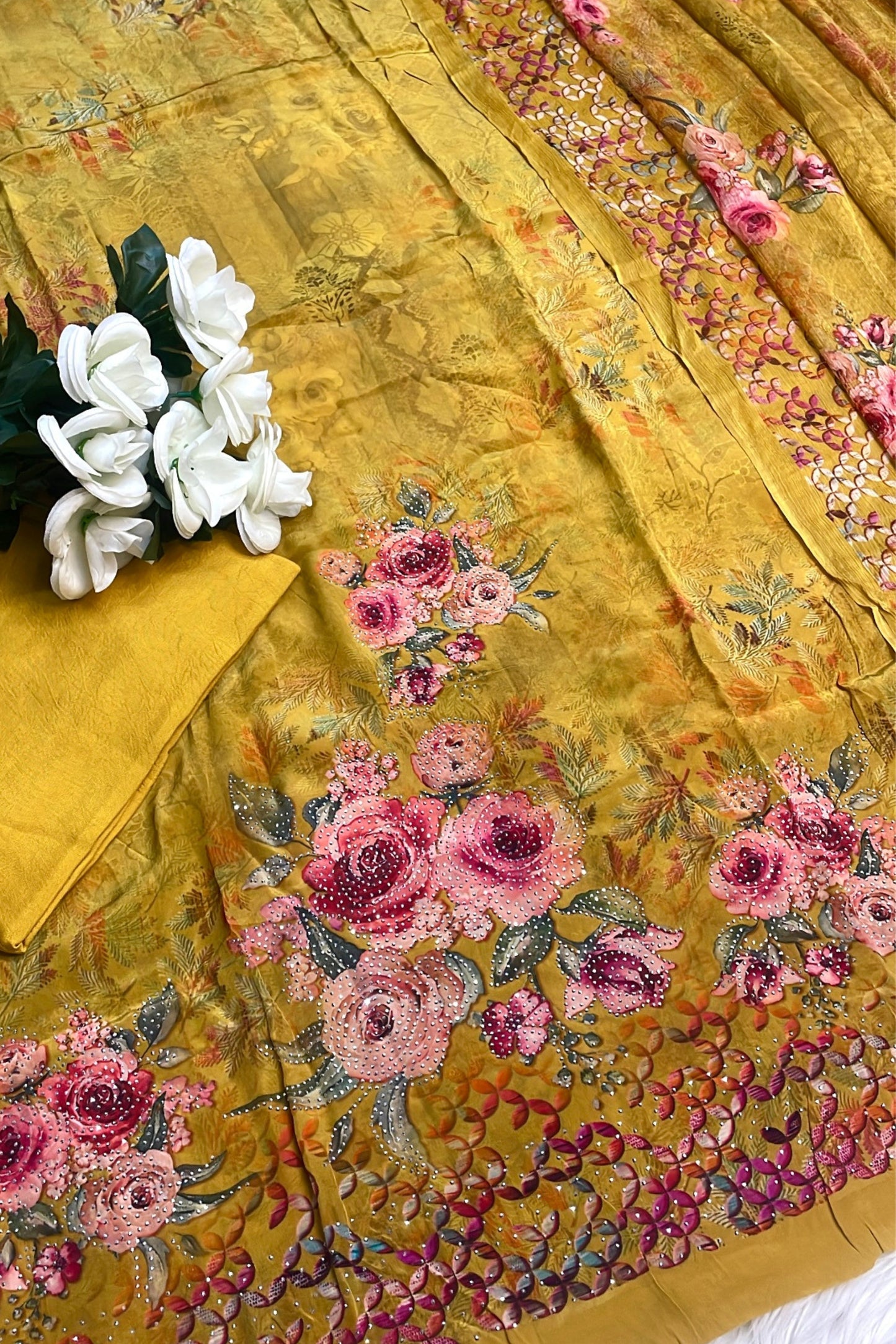 ROSE BLOSSOM ELEGANCE SUIT