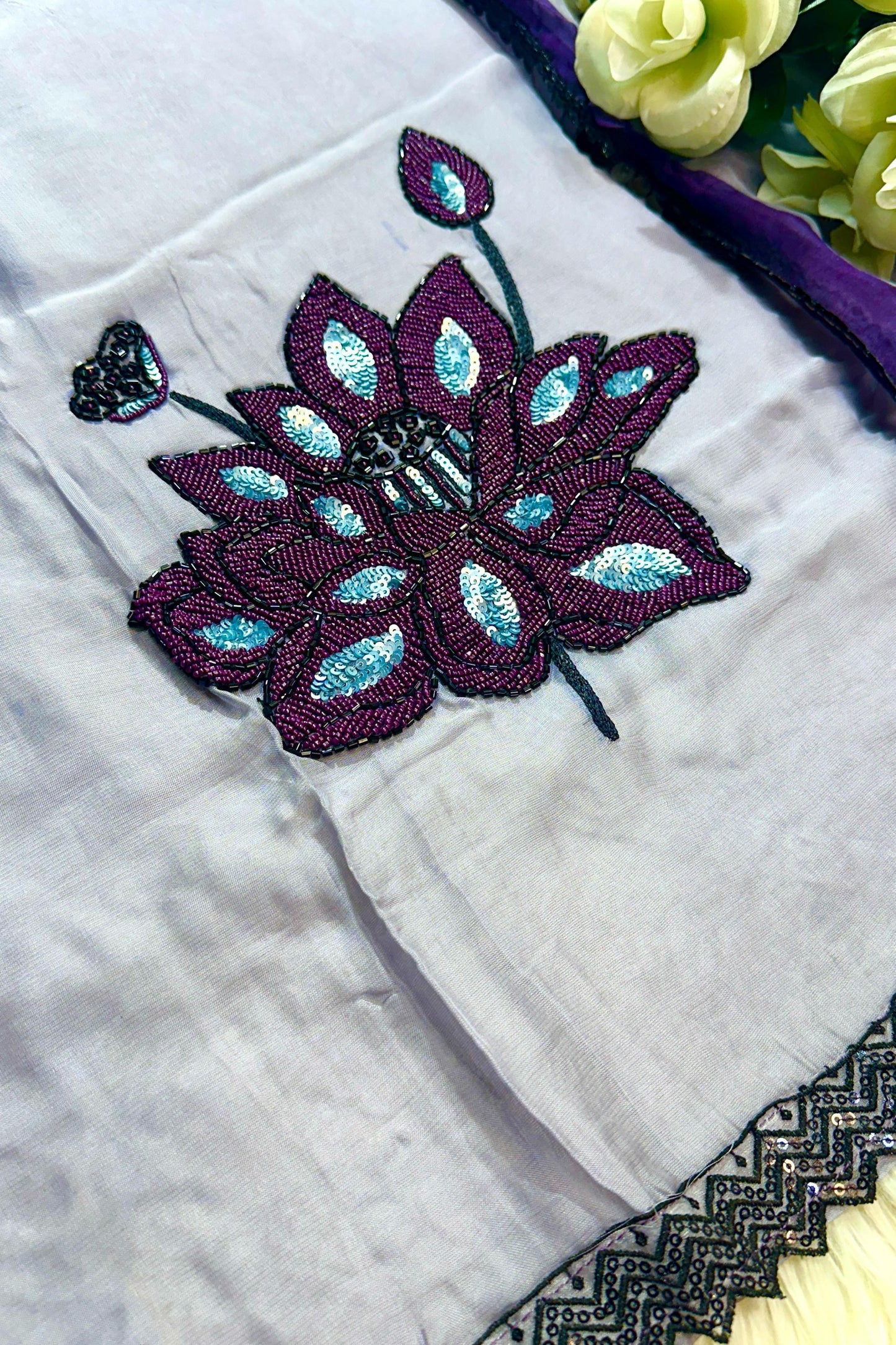 EMBROIDERED ELEGANCE COLLECTION | 887
