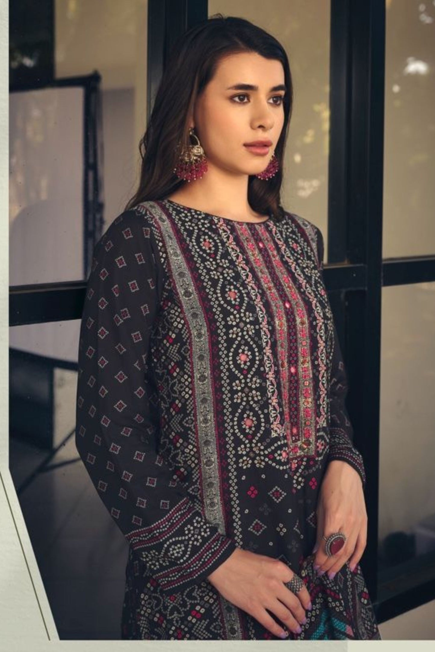 Inaayat - 10044