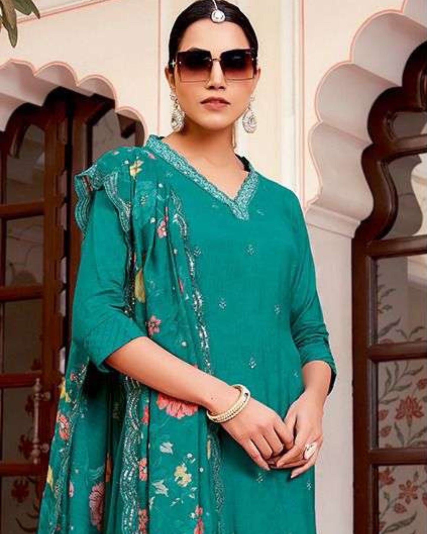Aariz Designer Collection - D 102