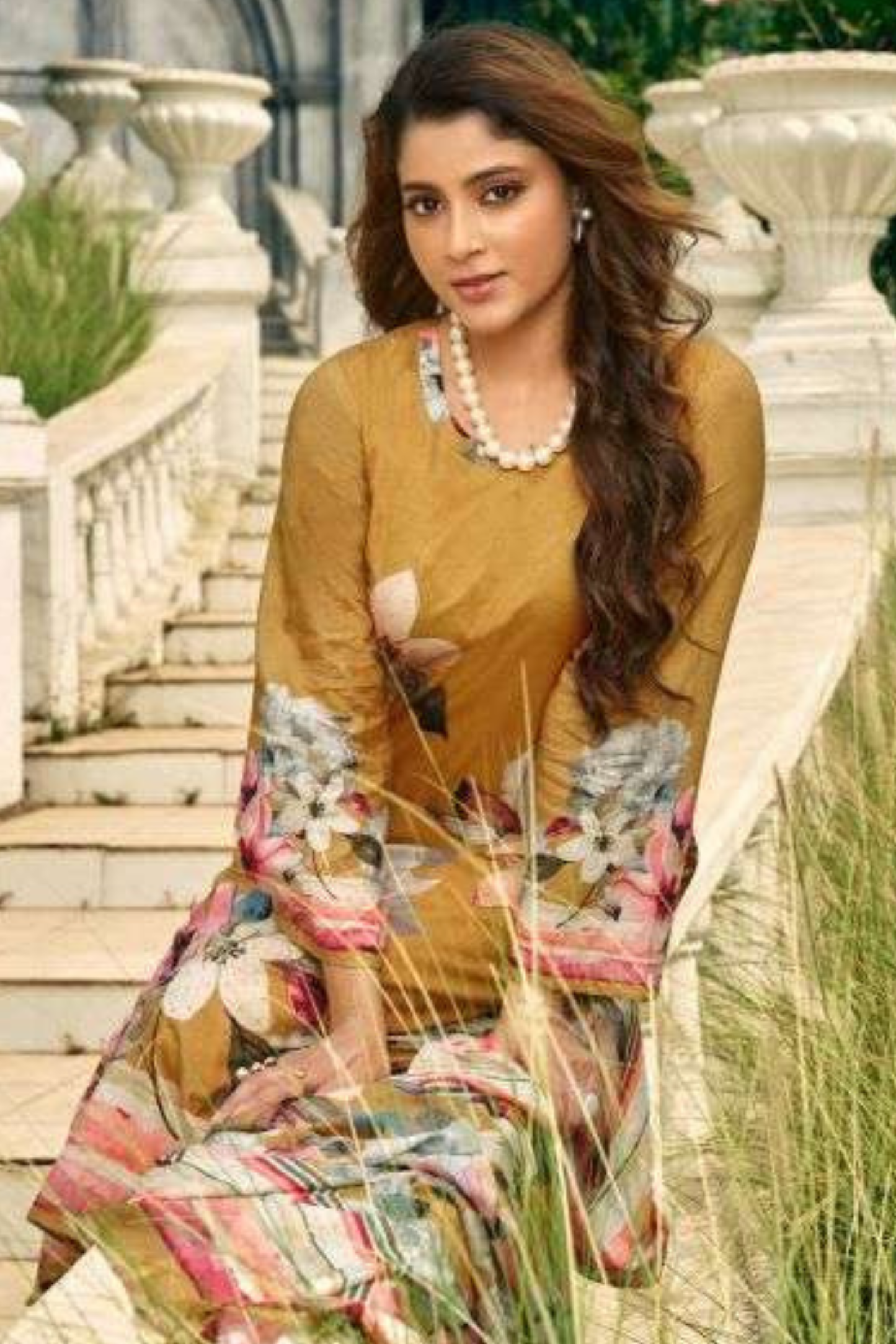 Floral Embroidery Pasmina Edition