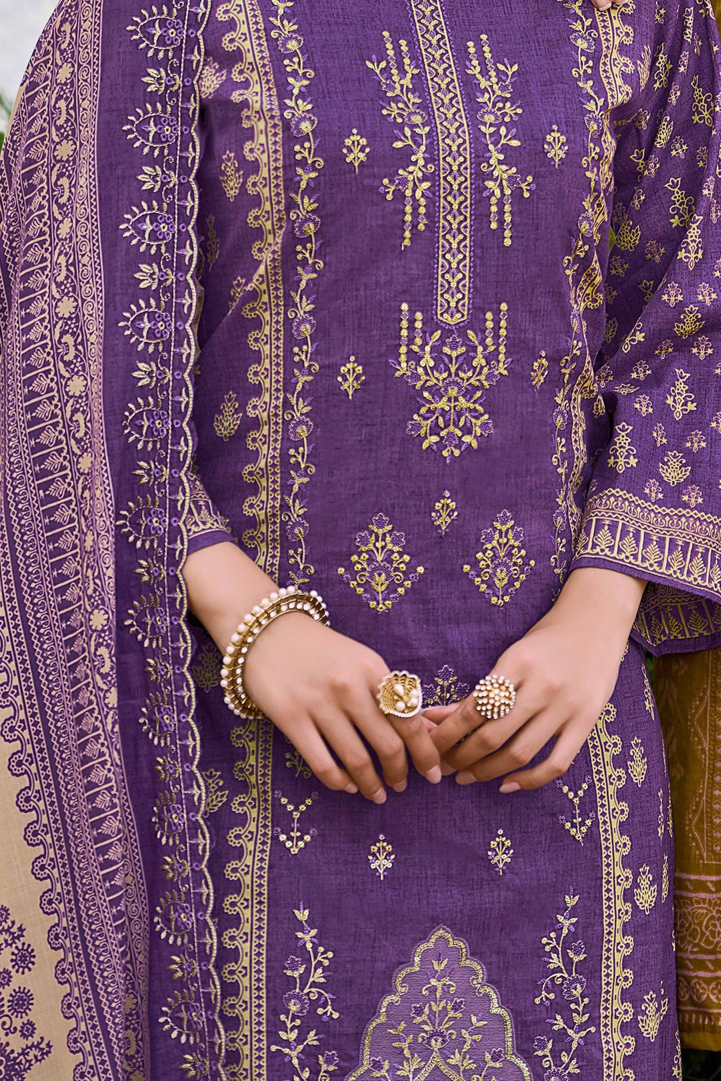 HEAVY EMBROIDERED COTTON PERFECTION | 834-002