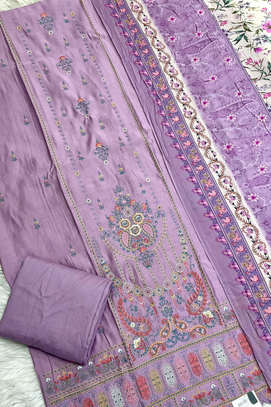 THREAD AARI EMBROIDERED PERFECTION | 2202