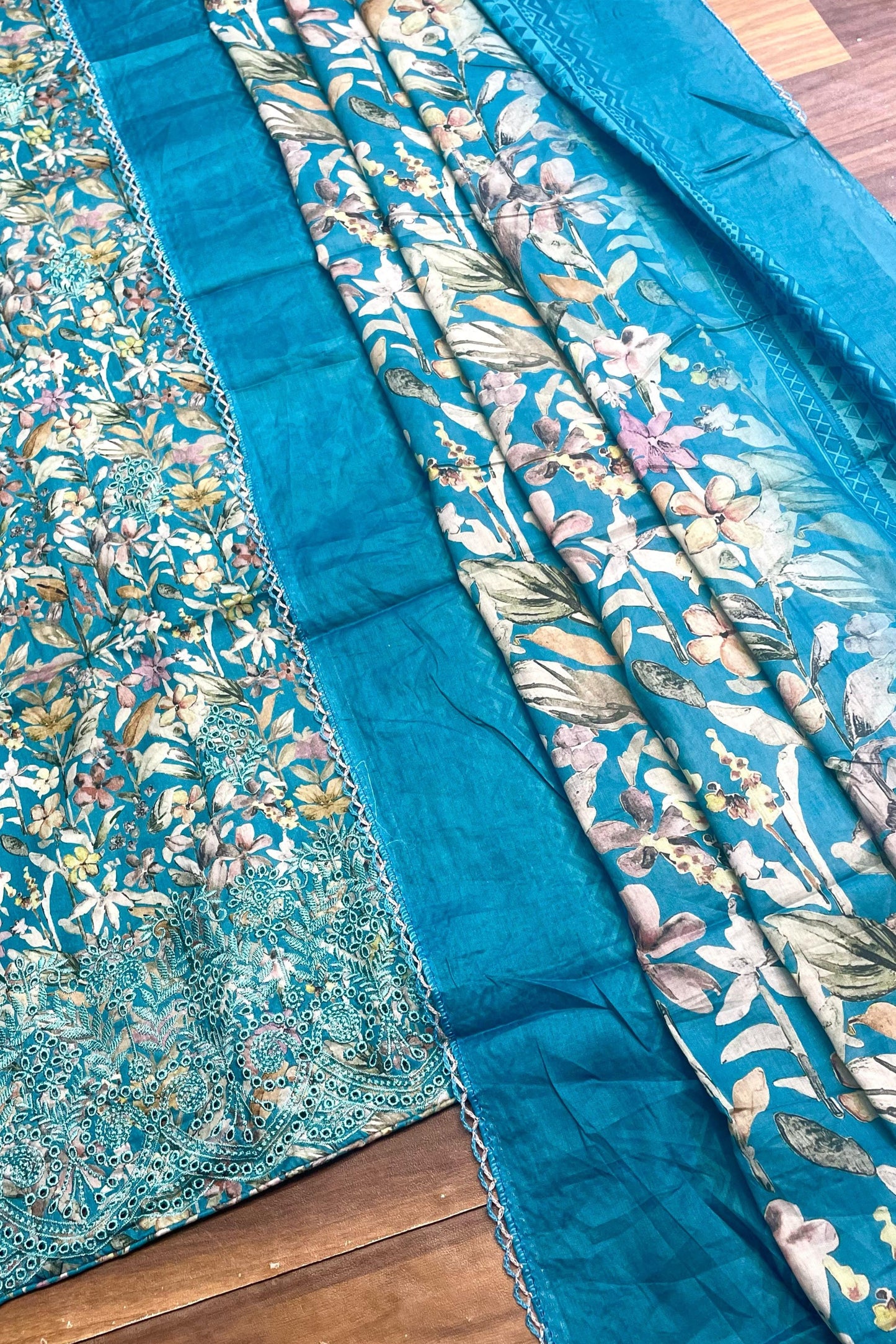 PURE COTTON EMBROIDERED PERFECTION | 1013