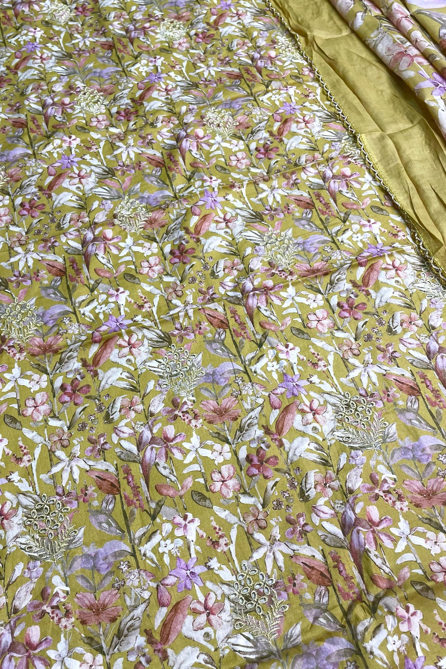 PURE COTTON EMBROIDERED PERFECTION | 1011