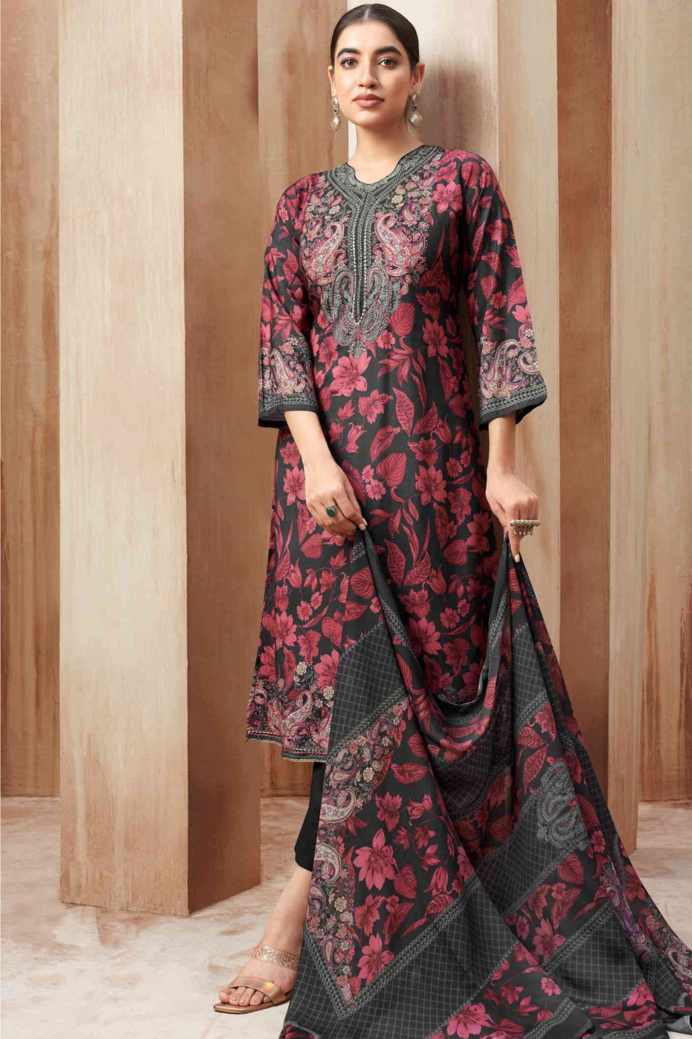 GULNAAZ | 1402