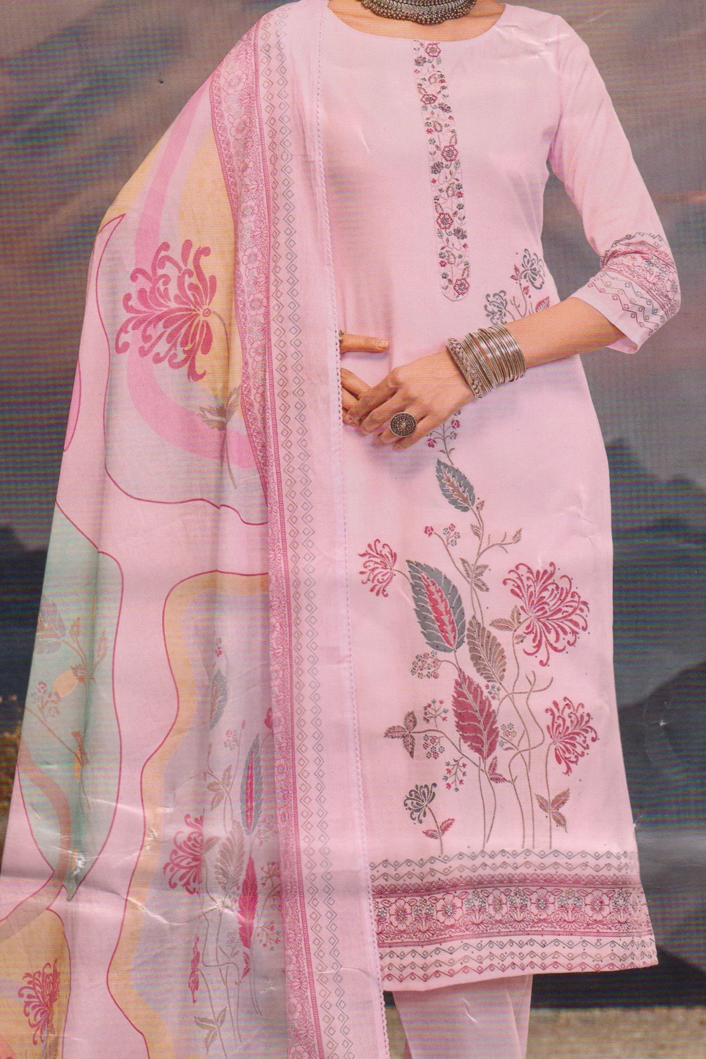 ANOKHI | 1044