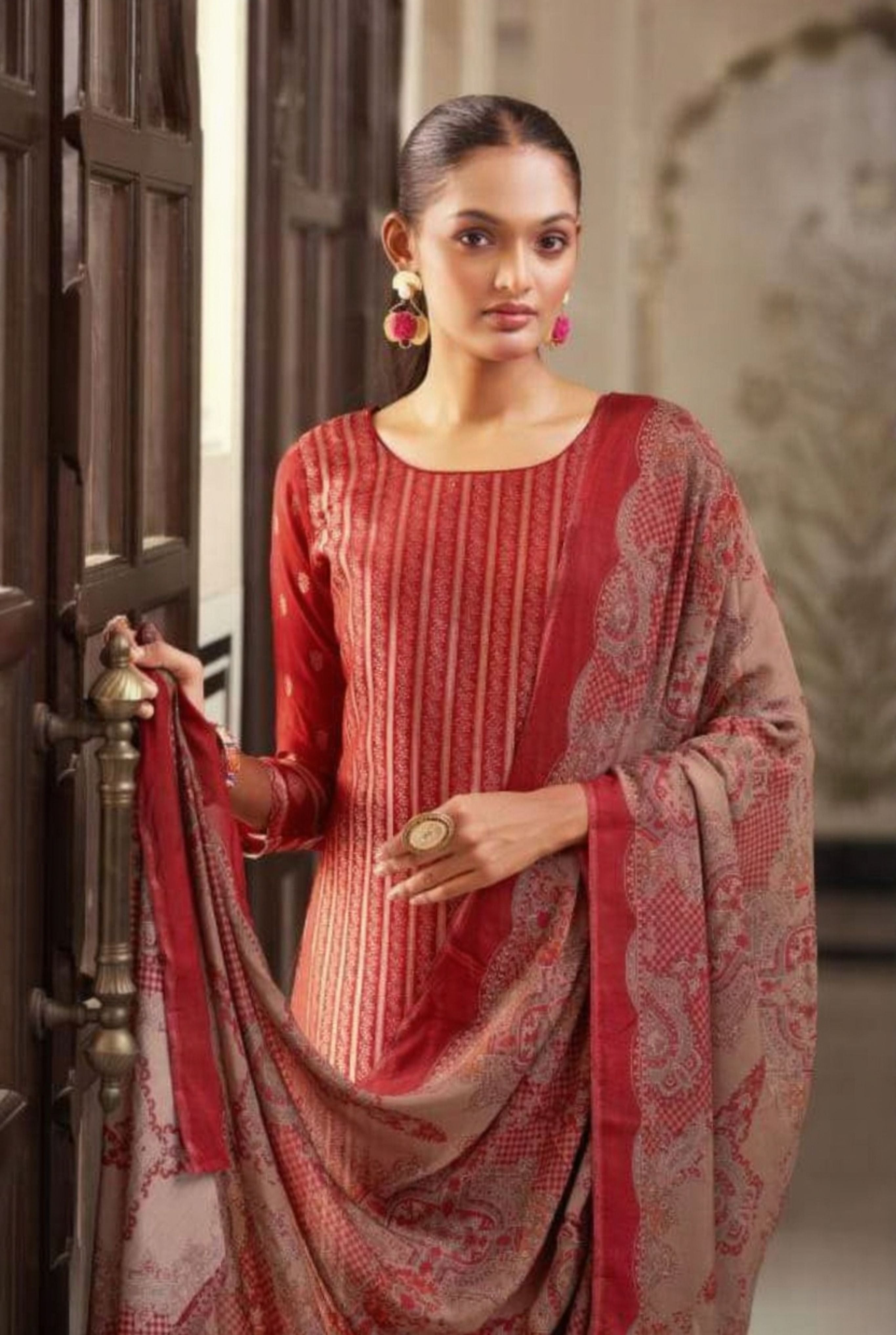 Classic Royal Perfection | 2714-A