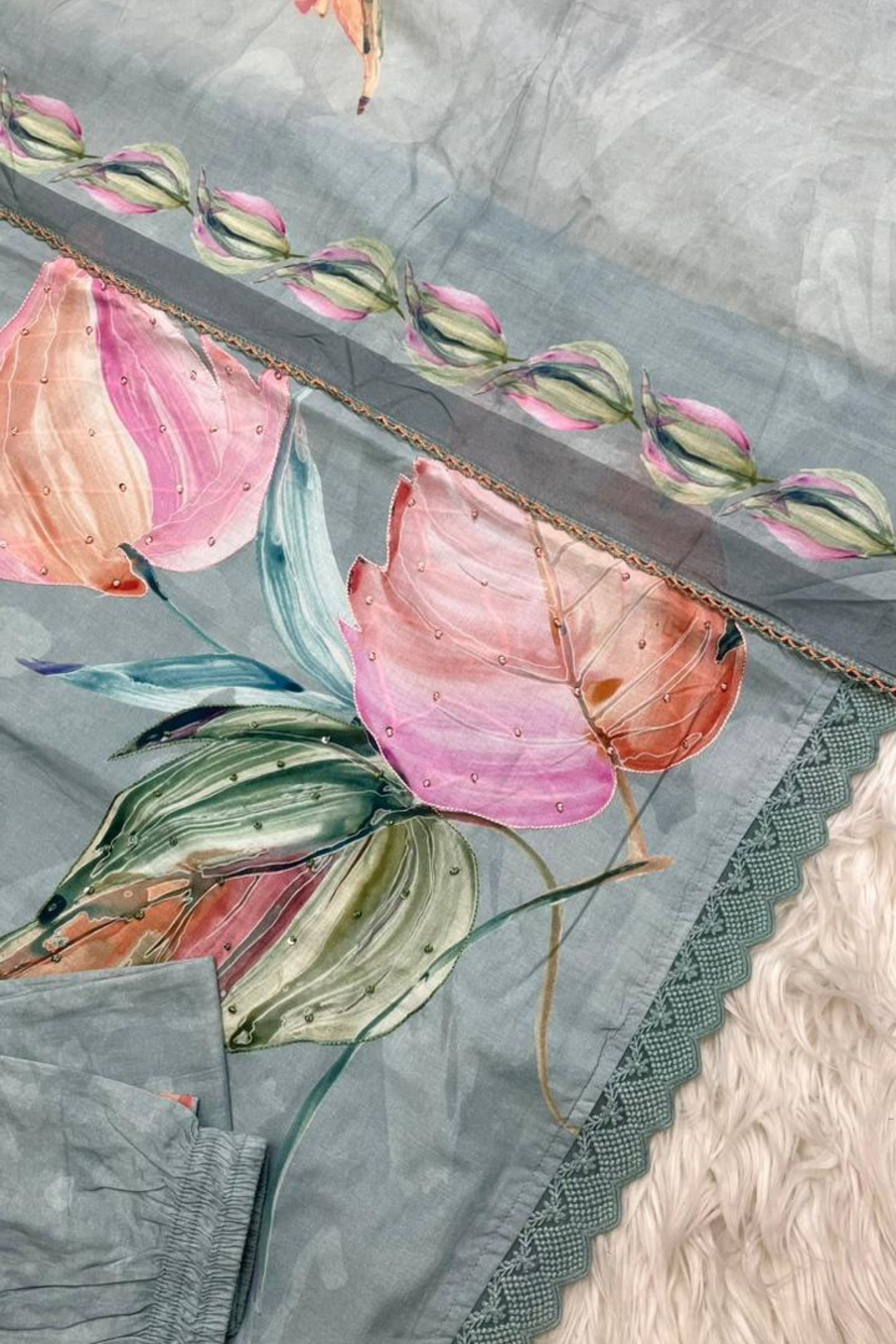 FLORAL COTTON STITCHED COLLECTION | 907