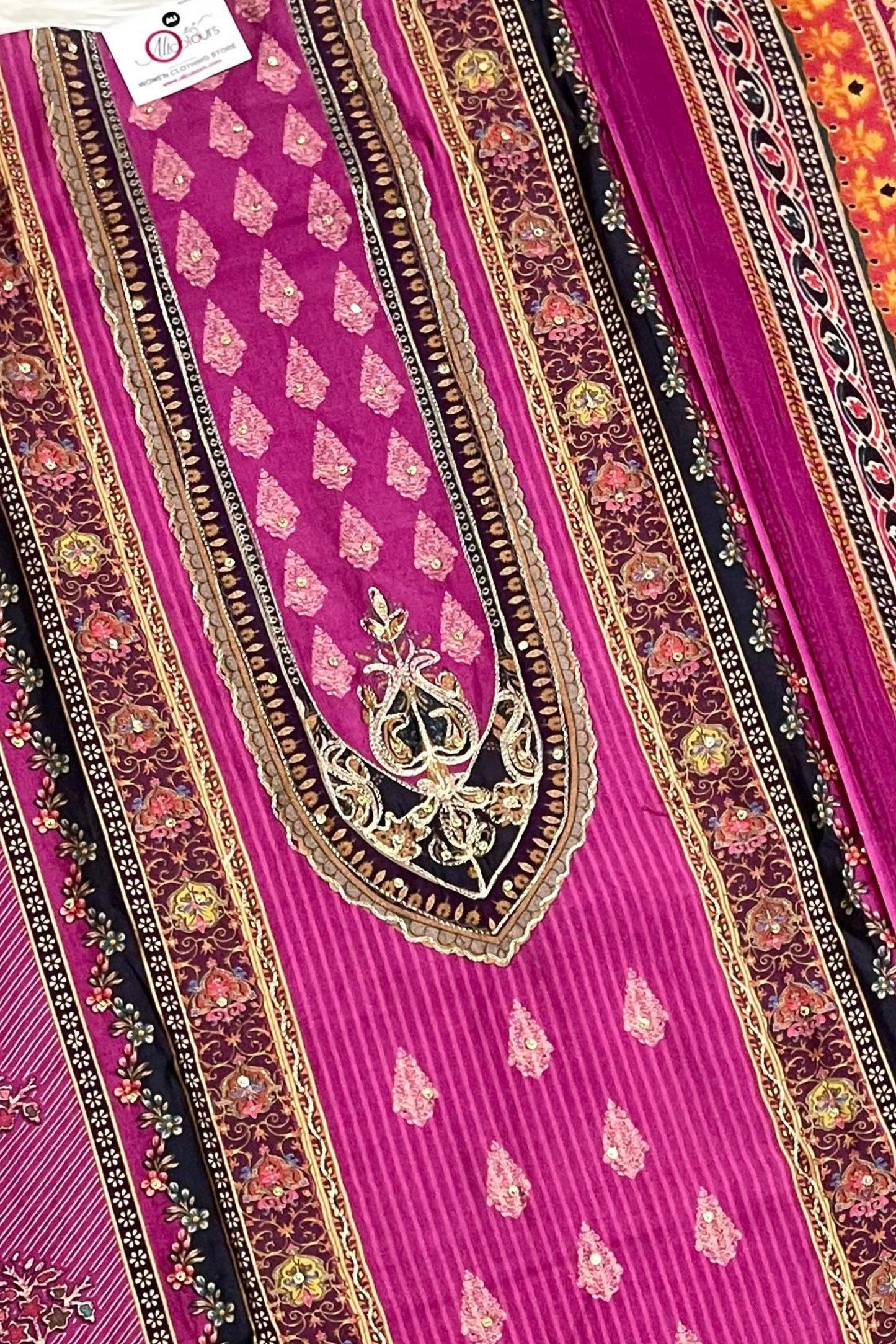 MUSLIN AARI EMBROIDERED COLLECTION | 703