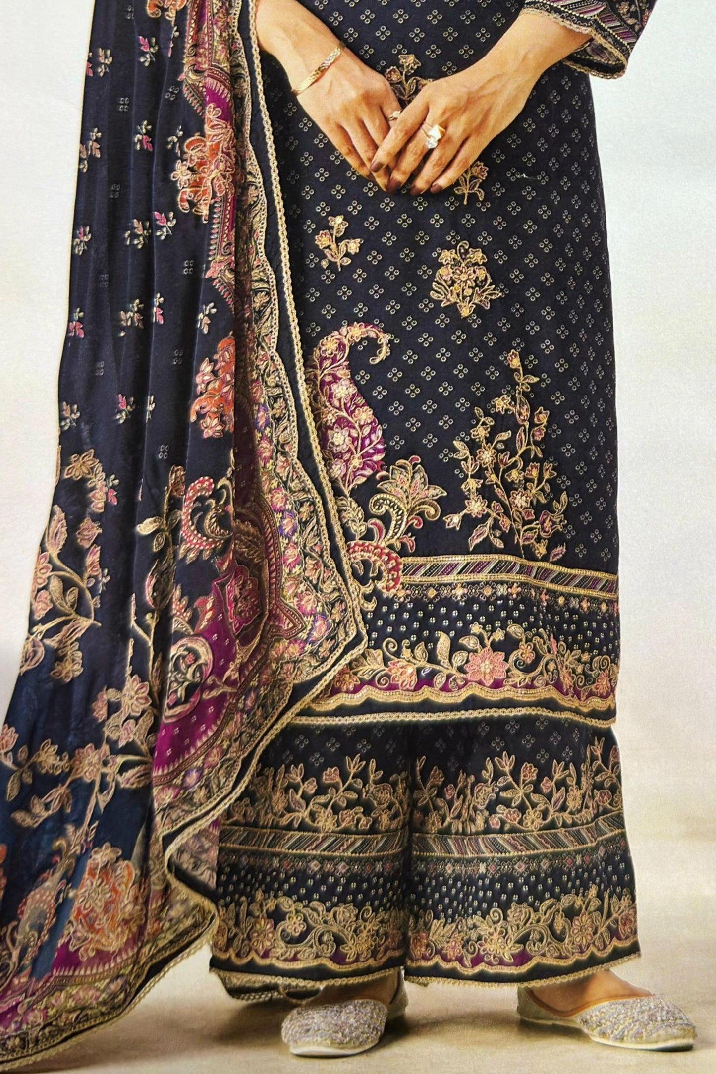 SAACHI | 12 | 1201