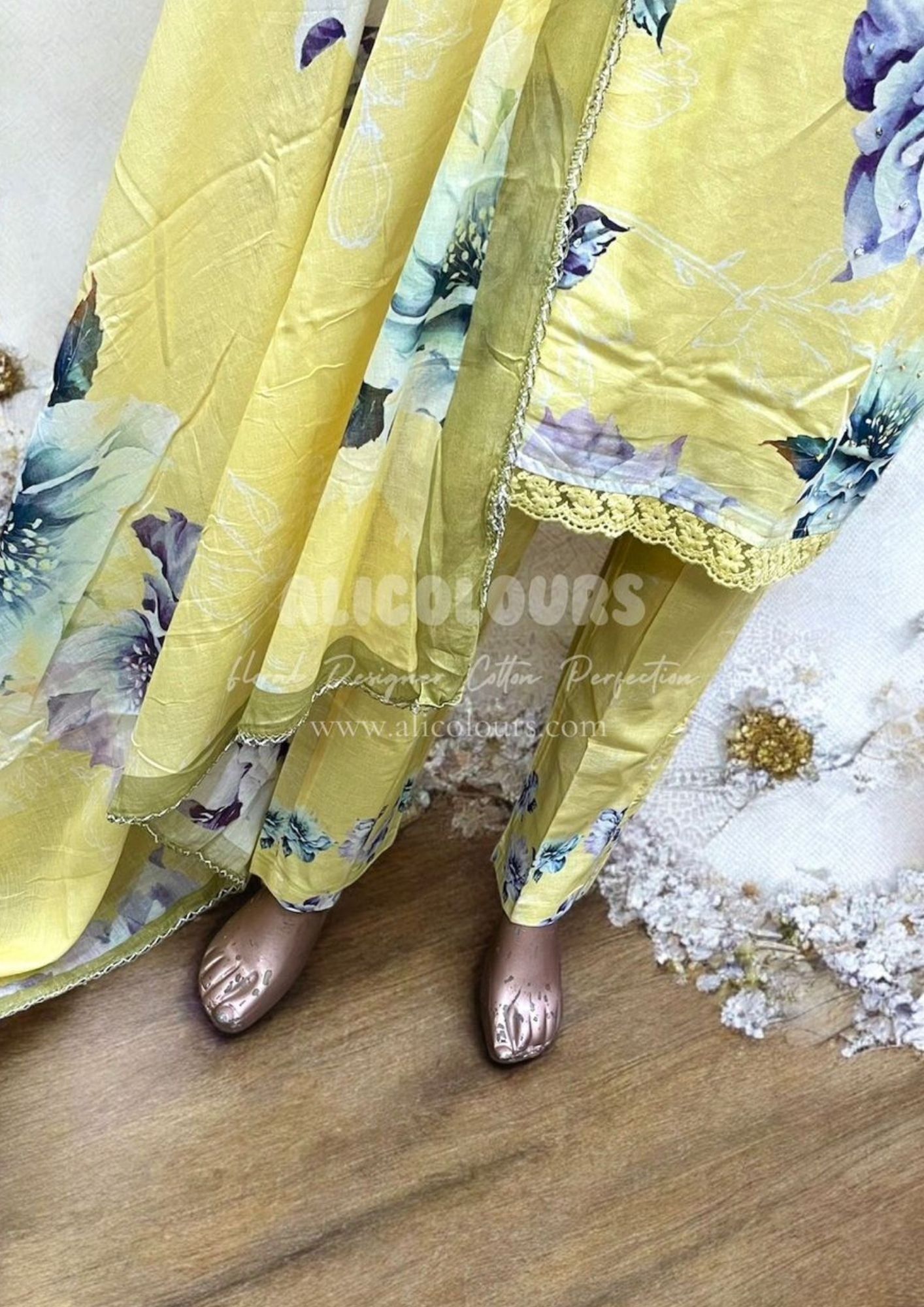 FLORAL COTTON STITCHED COLLECTION | 912