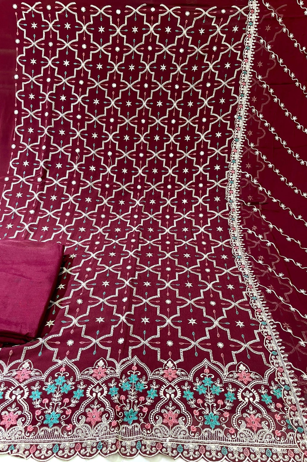 Royal Embroidered Elegance Set