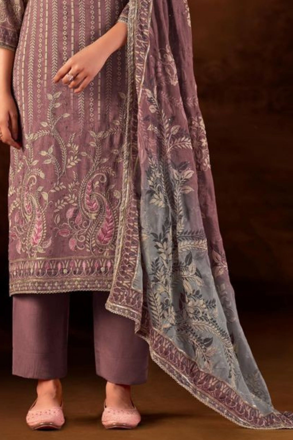 BAANI MUSLIN PRINTED EMBROIDERY COLLECTION | D-902