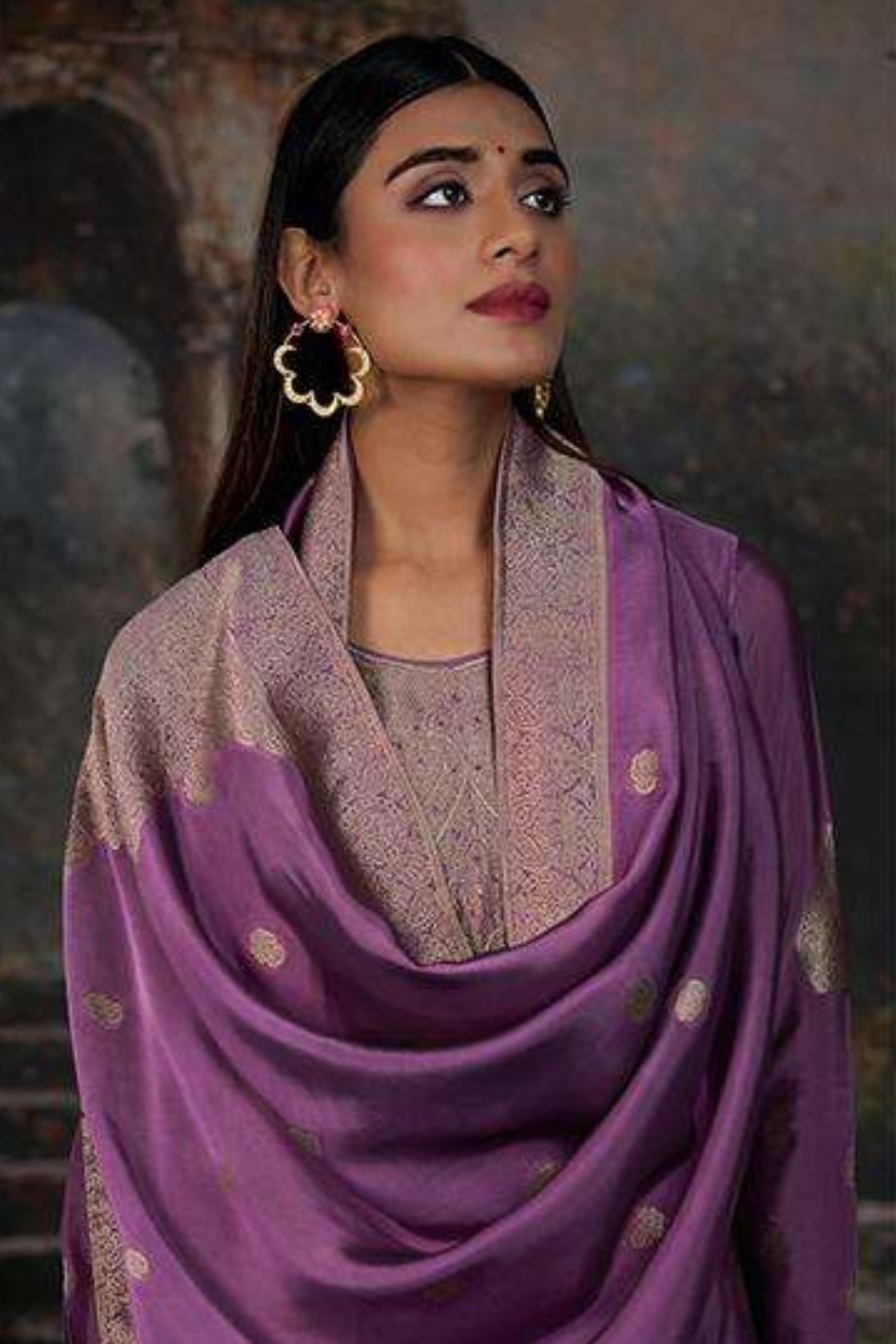 VRISA DESIGNER JACQUARD SILK PERFECTION | NE-1001