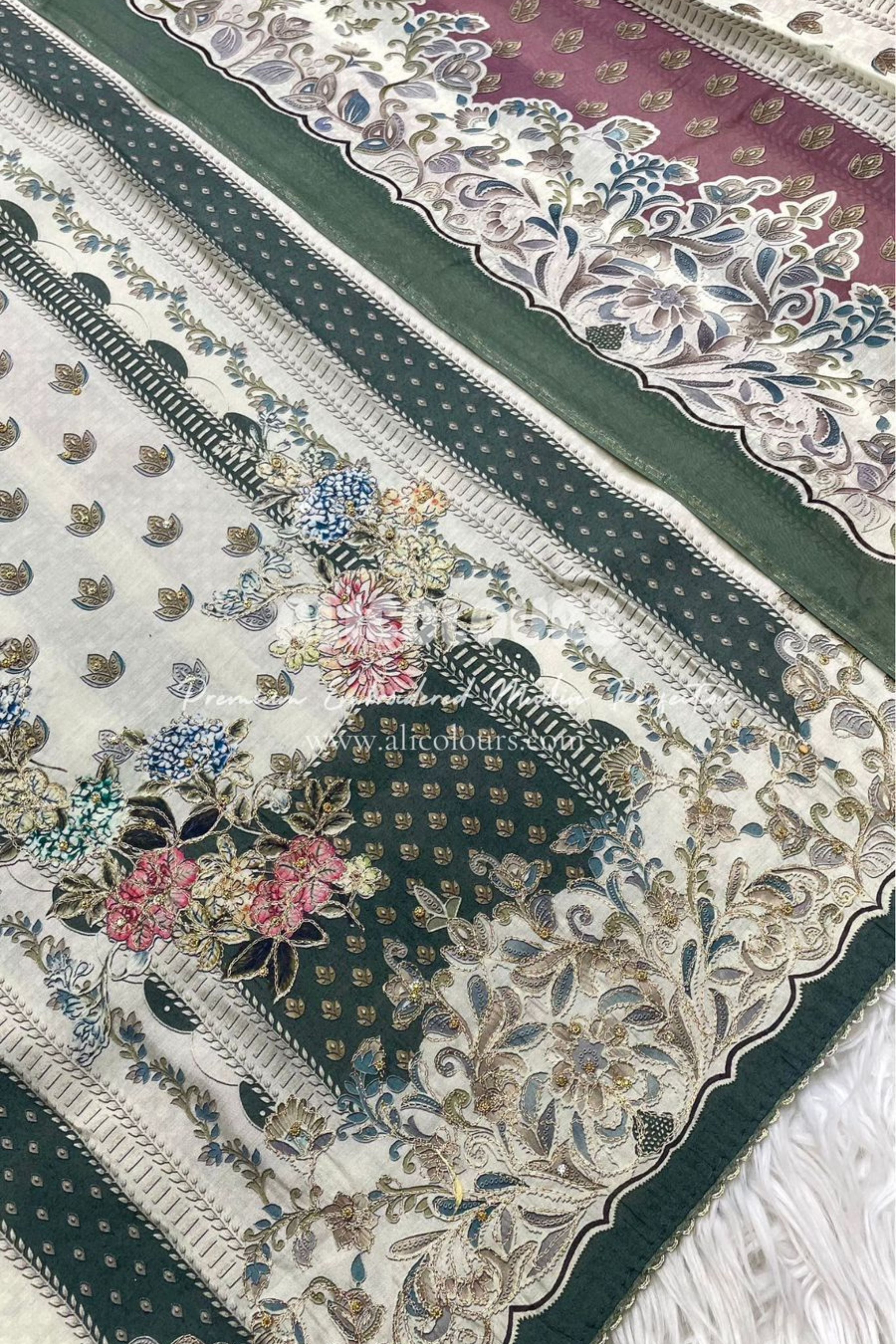 PREMIUM MUSLIN THREAD EMBROIDERED PERFECTION | 0987