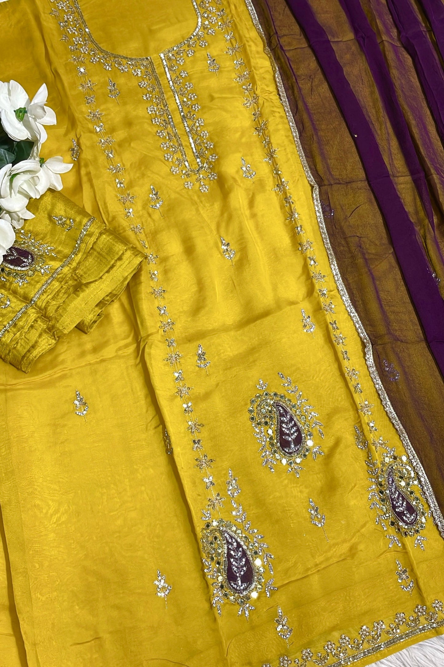 EMBROIDERED ORGANZA COLLECTION | 1847