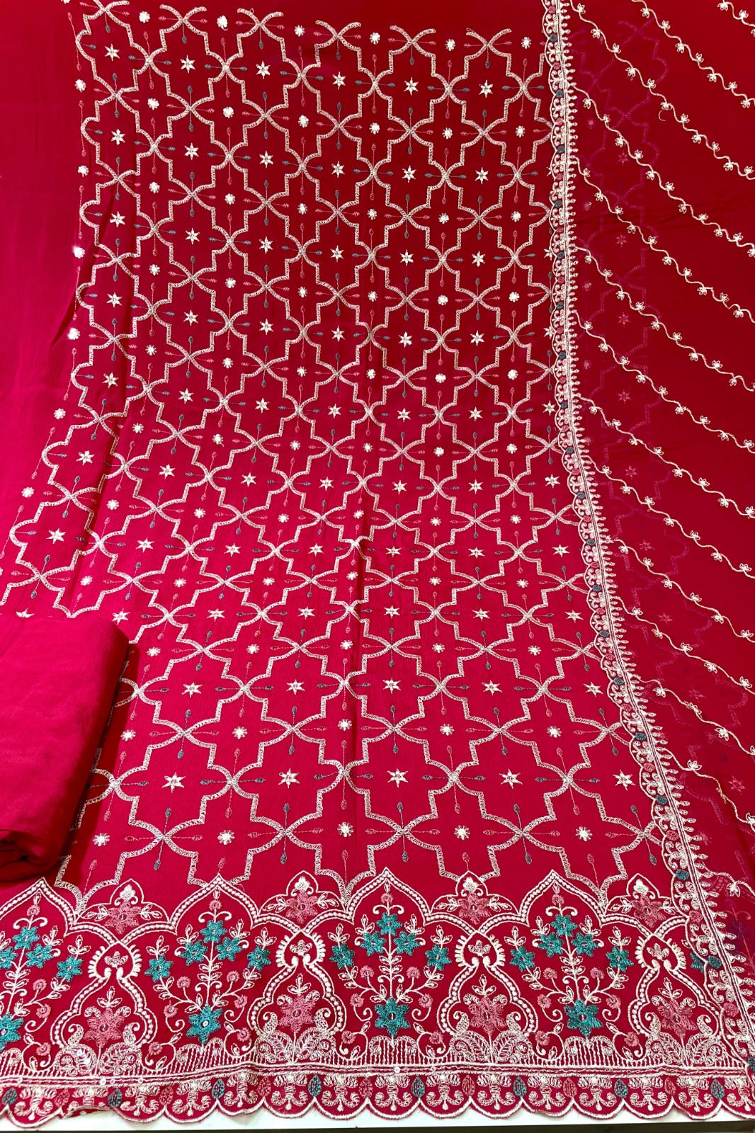 Royal Embroidered Elegance Set