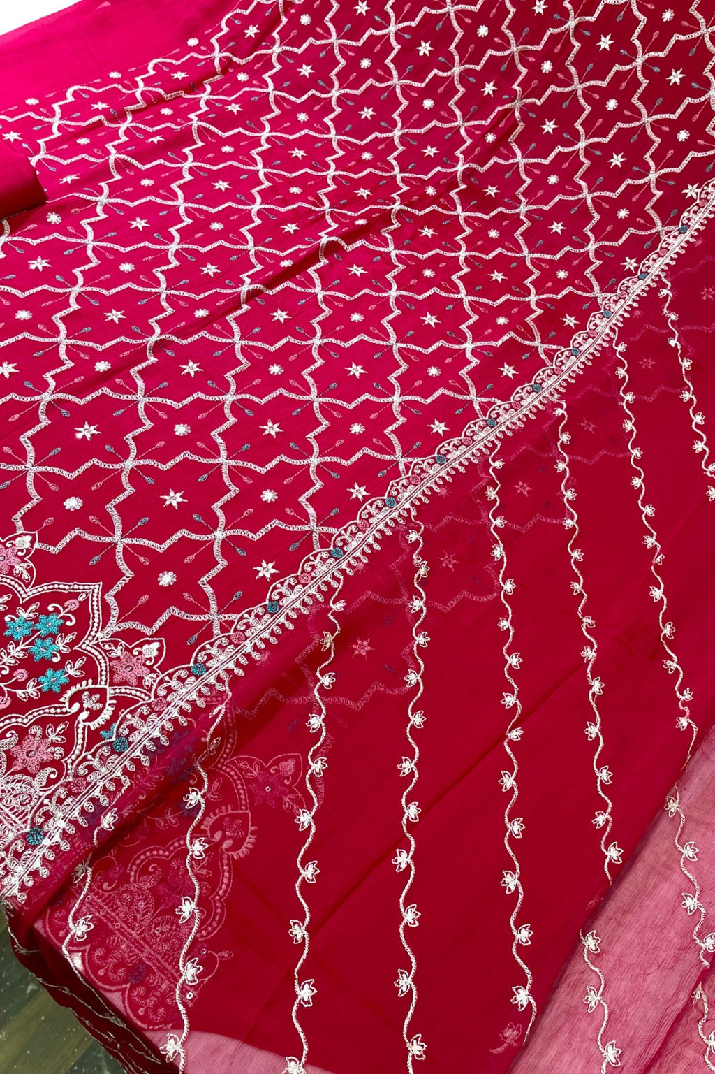 Royal Embroidered Elegance Set