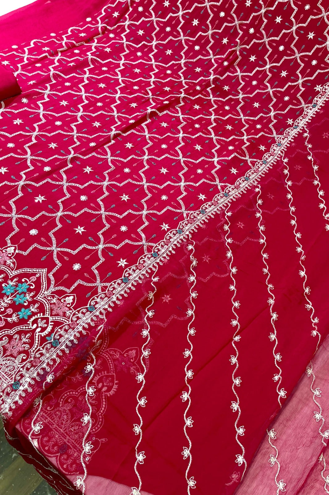 Royal Embroidered Elegance Set