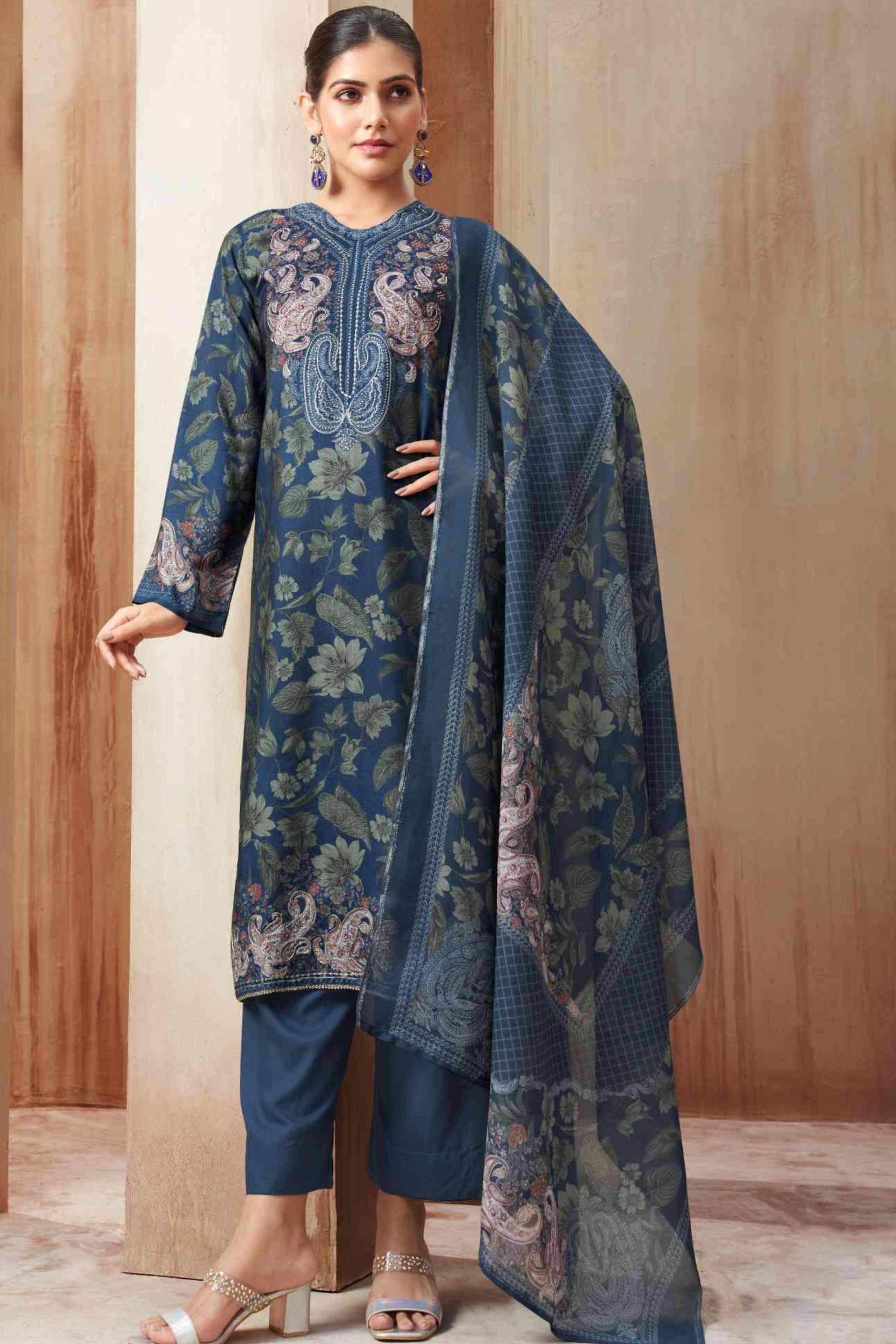 GULNAAZ | 1401